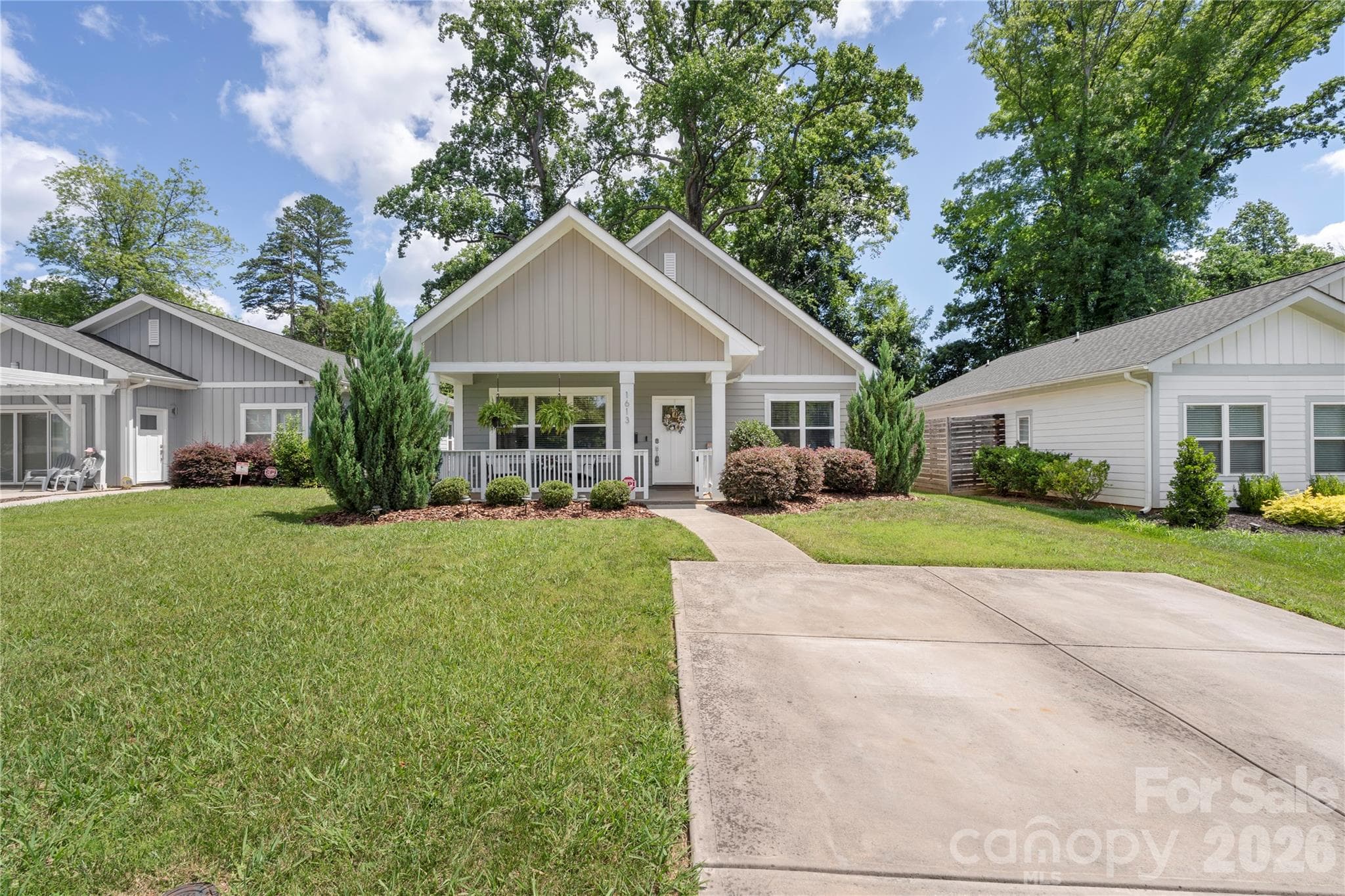 Single Family Residence at Charlotte, photo 4 of 46