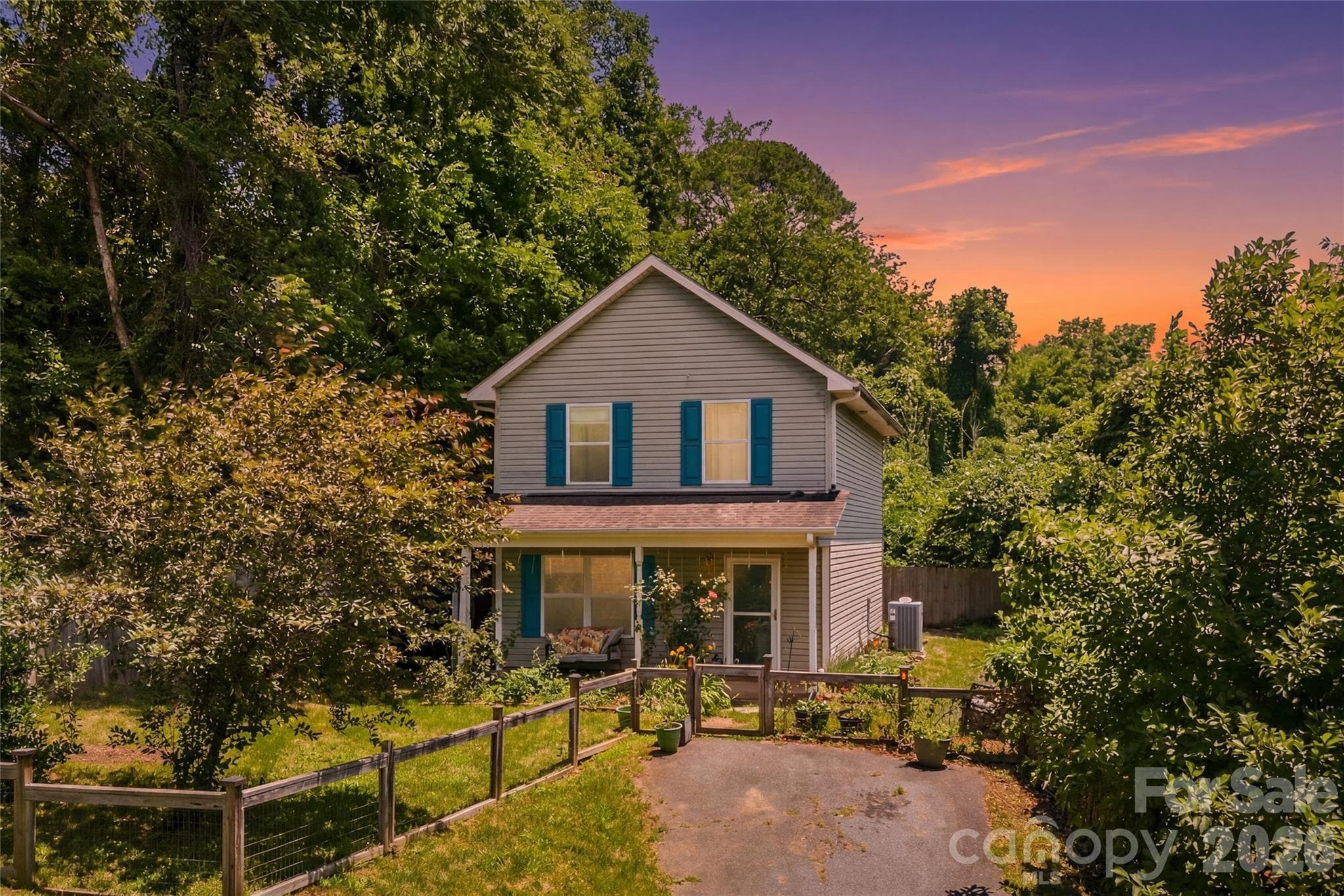 Single Family Residence at Asheville, photo 3 of 34