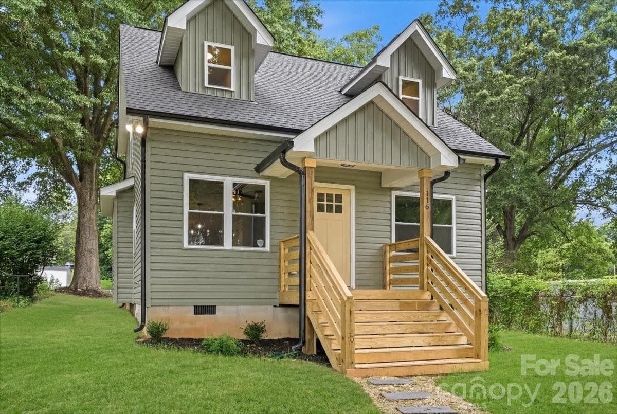 Single Family Residence at Kannapolis, photo 2 of 31