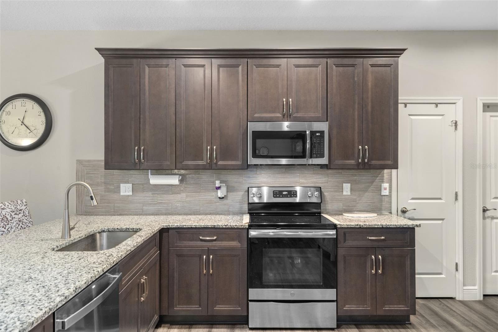 Single Family Residence at 15577 SAGO DR, BROOKSVILLE, photo 19 of 41