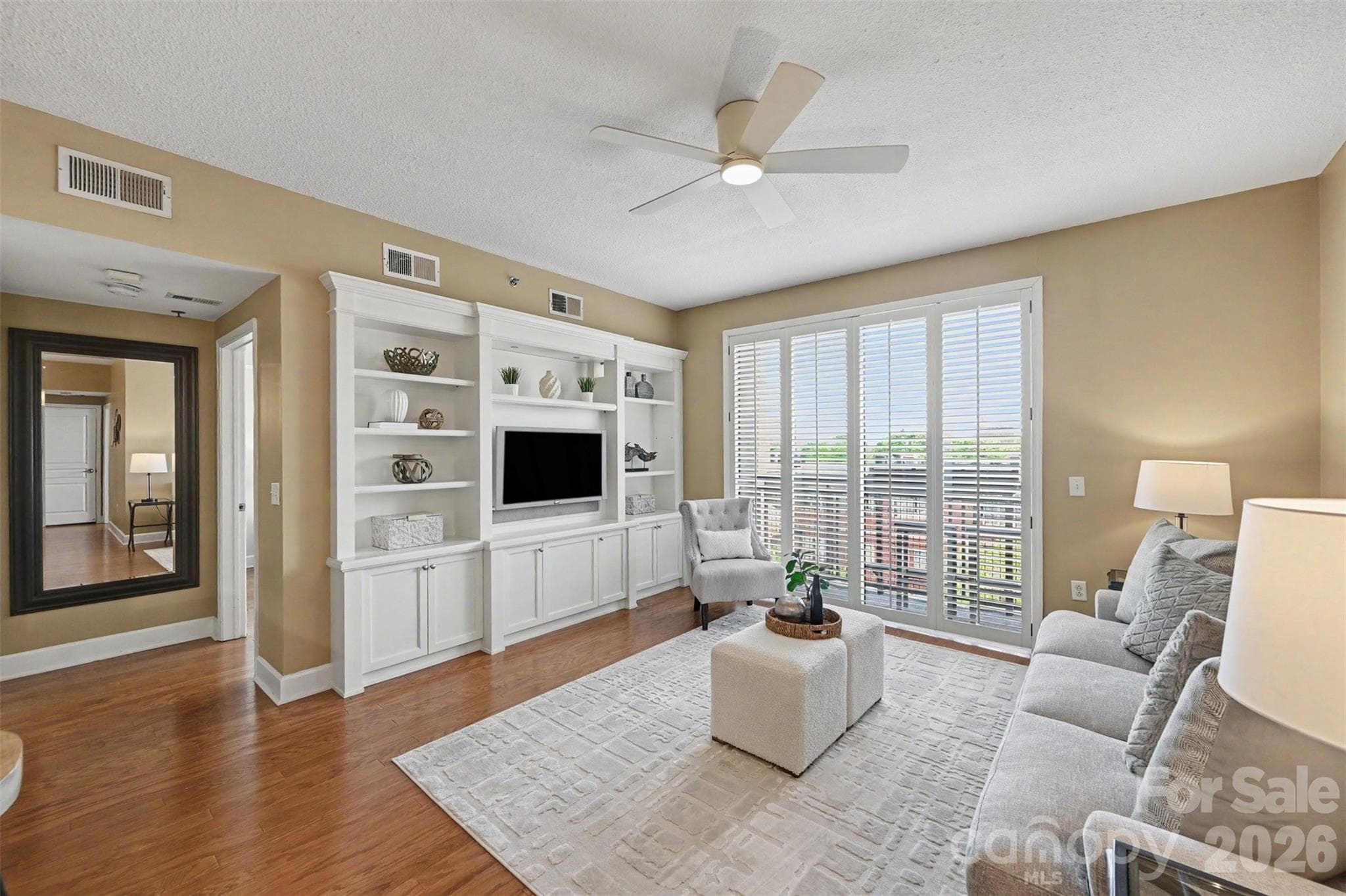 Condominium at 1315 East Boulevard, Charlotte, photo 3 of 27