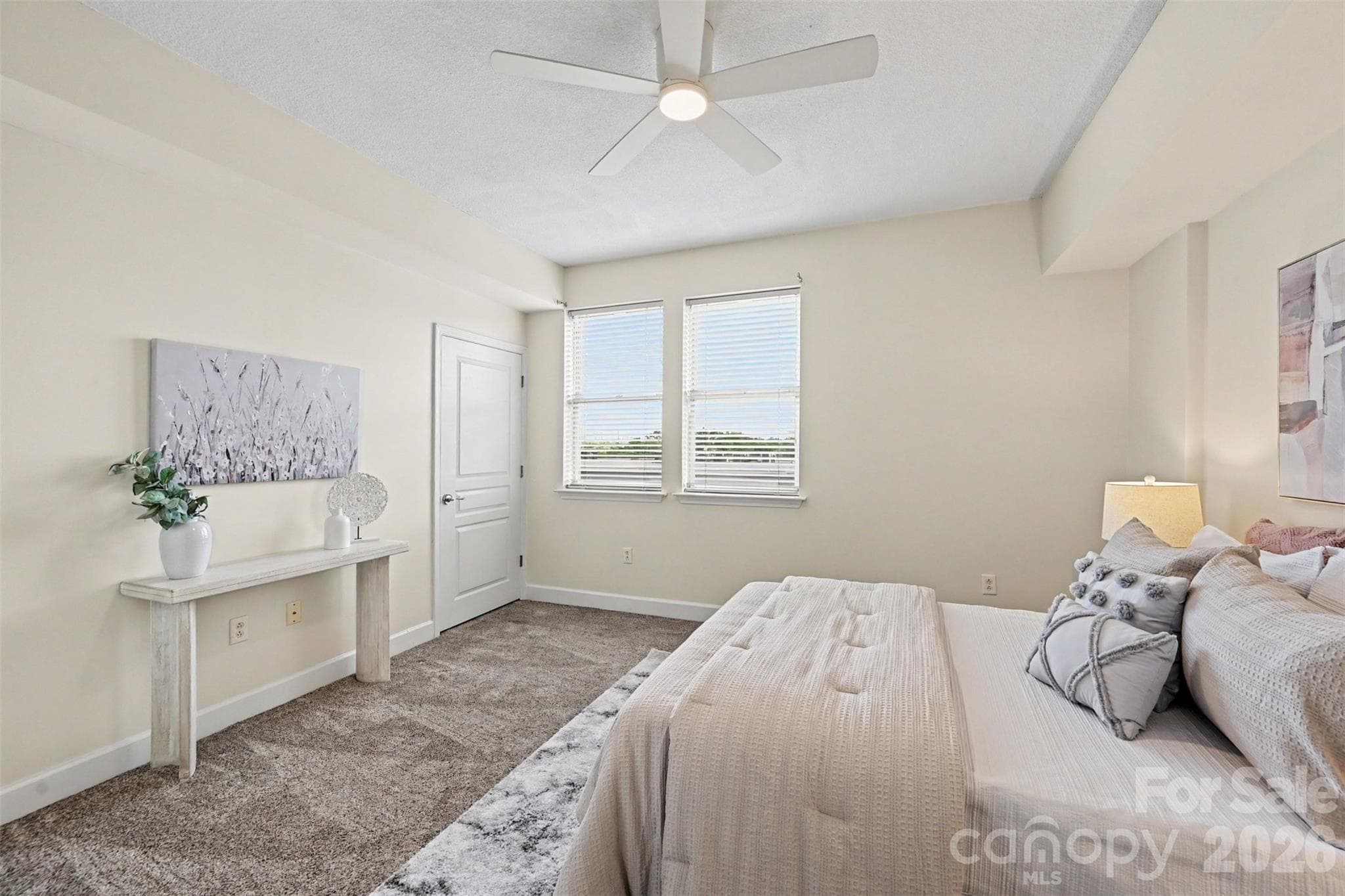 Condominium at 1315 East Boulevard, Charlotte, photo 16 of 27