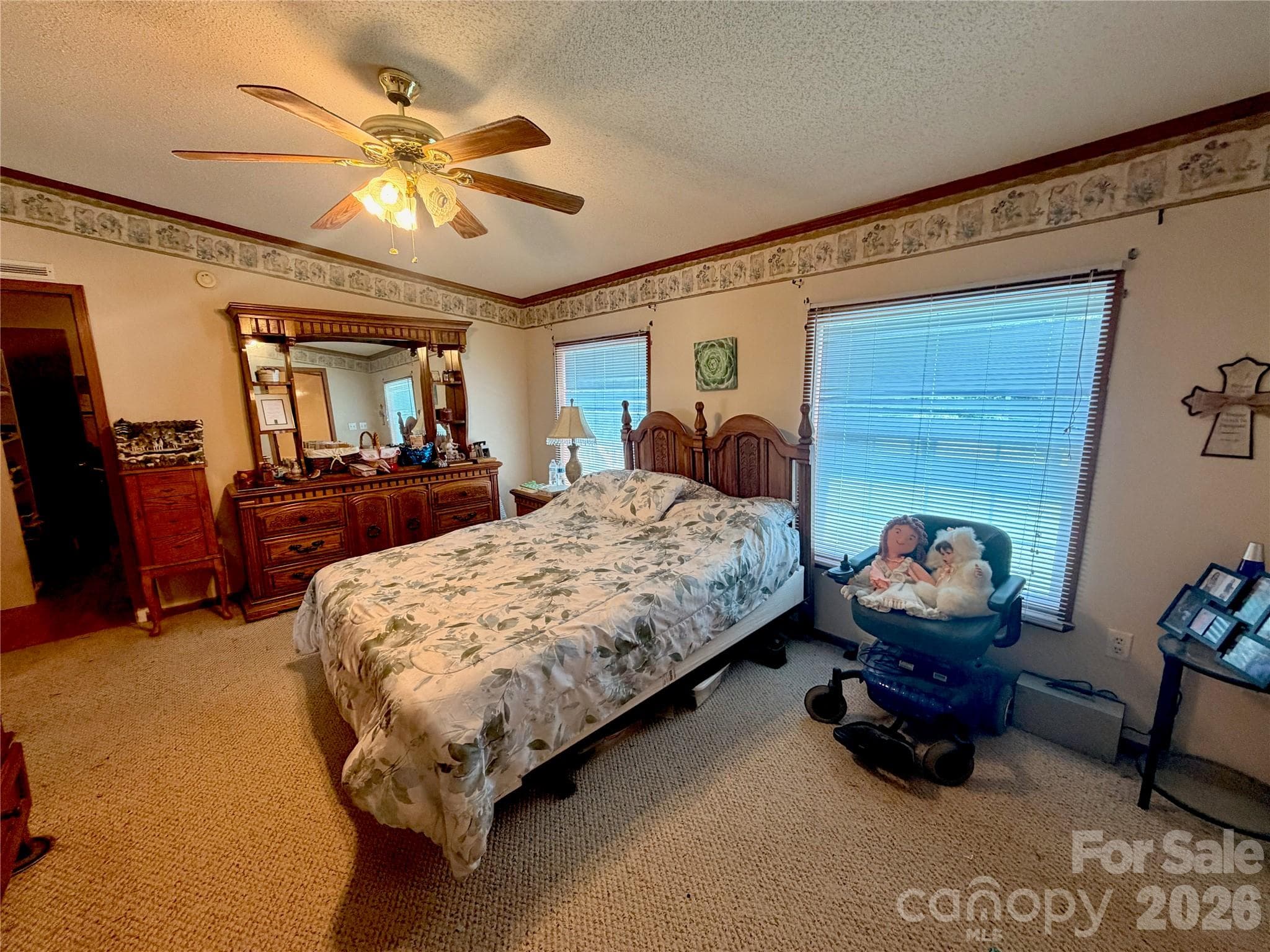 Primary Bedroom - Mount Holly