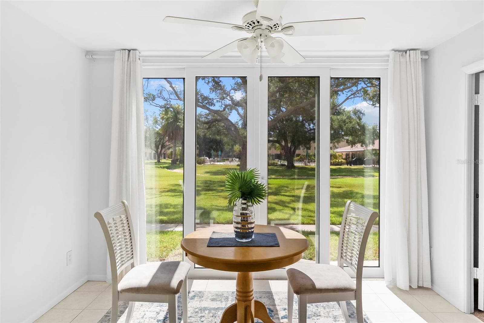 Condominium at 5095 BAY ST NE #114, ST PETERSBURG, photo 4 of 38