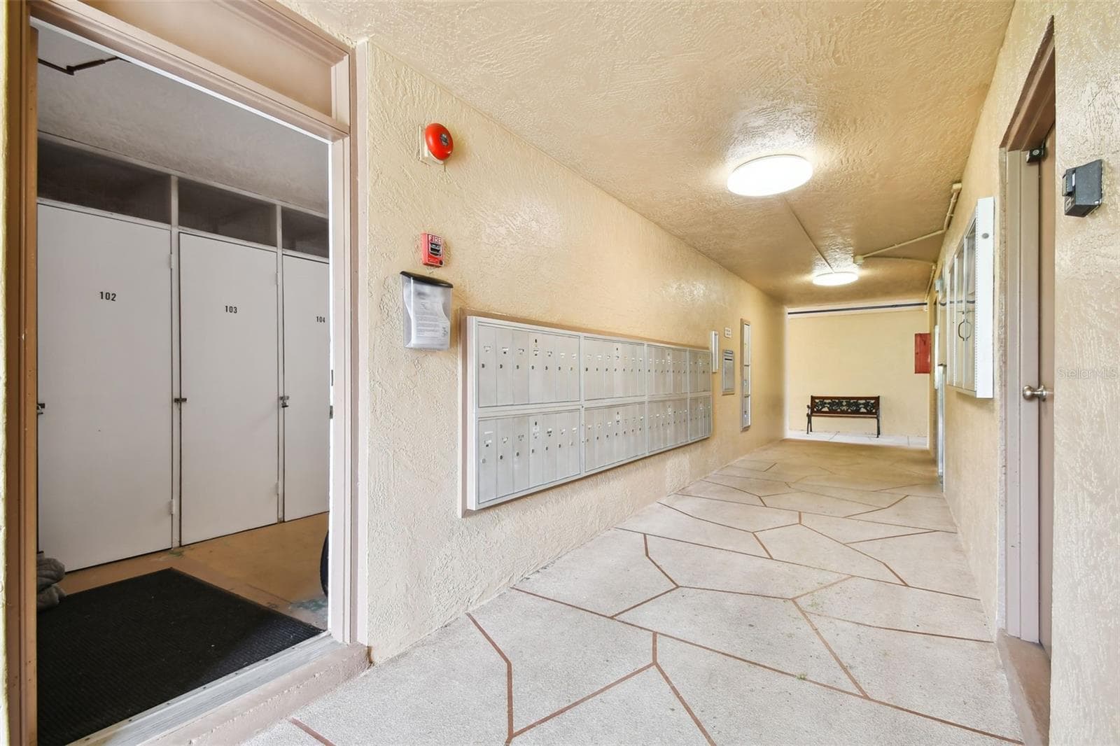 Condominium at 5095 BAY ST NE #114, ST PETERSBURG, photo 31 of 38