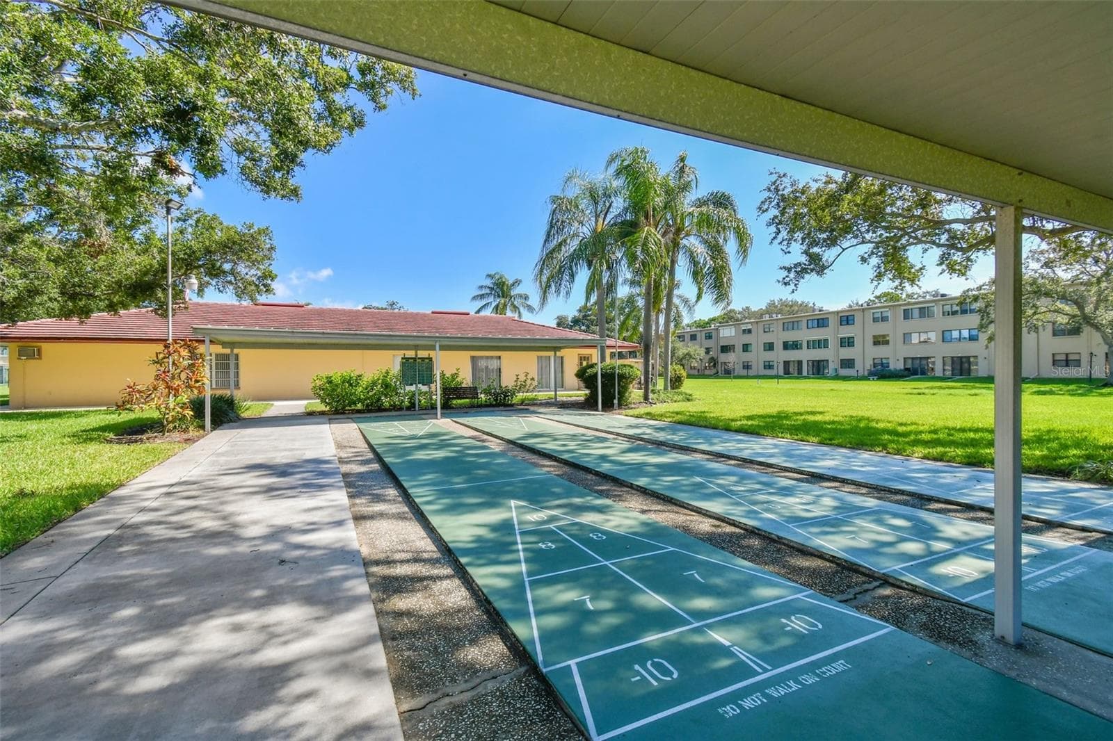 Condominium at 5095 BAY ST NE #114, ST PETERSBURG, photo 34 of 38