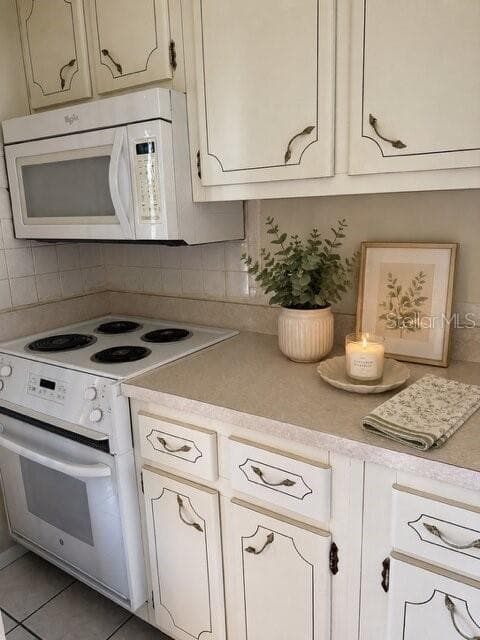 Condominium at 1700 6TH ST NW #C21, WINTER HAVEN, photo 7 of 18
