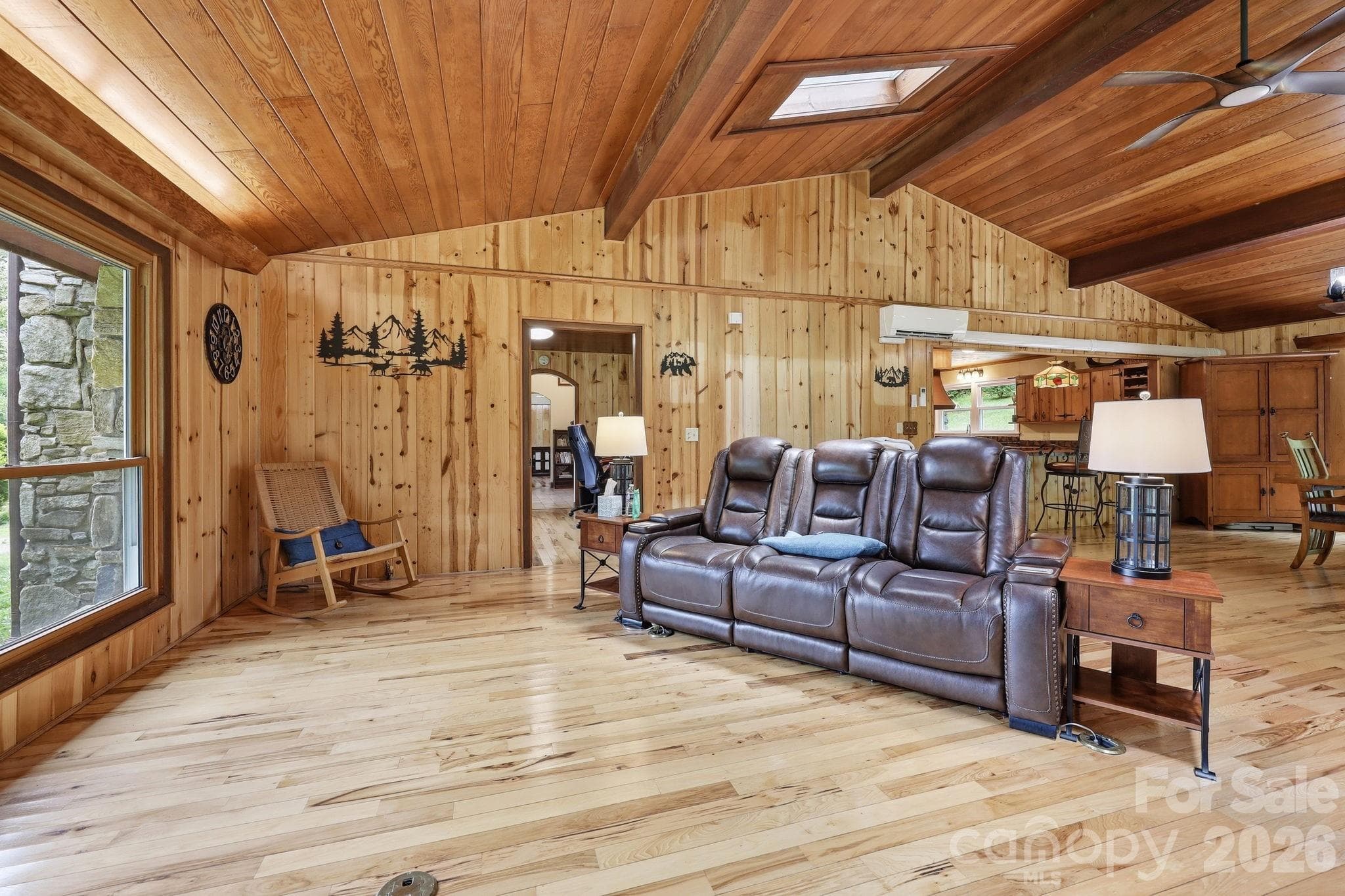 Single Family Residence at Waynesville, photo 8 of 43