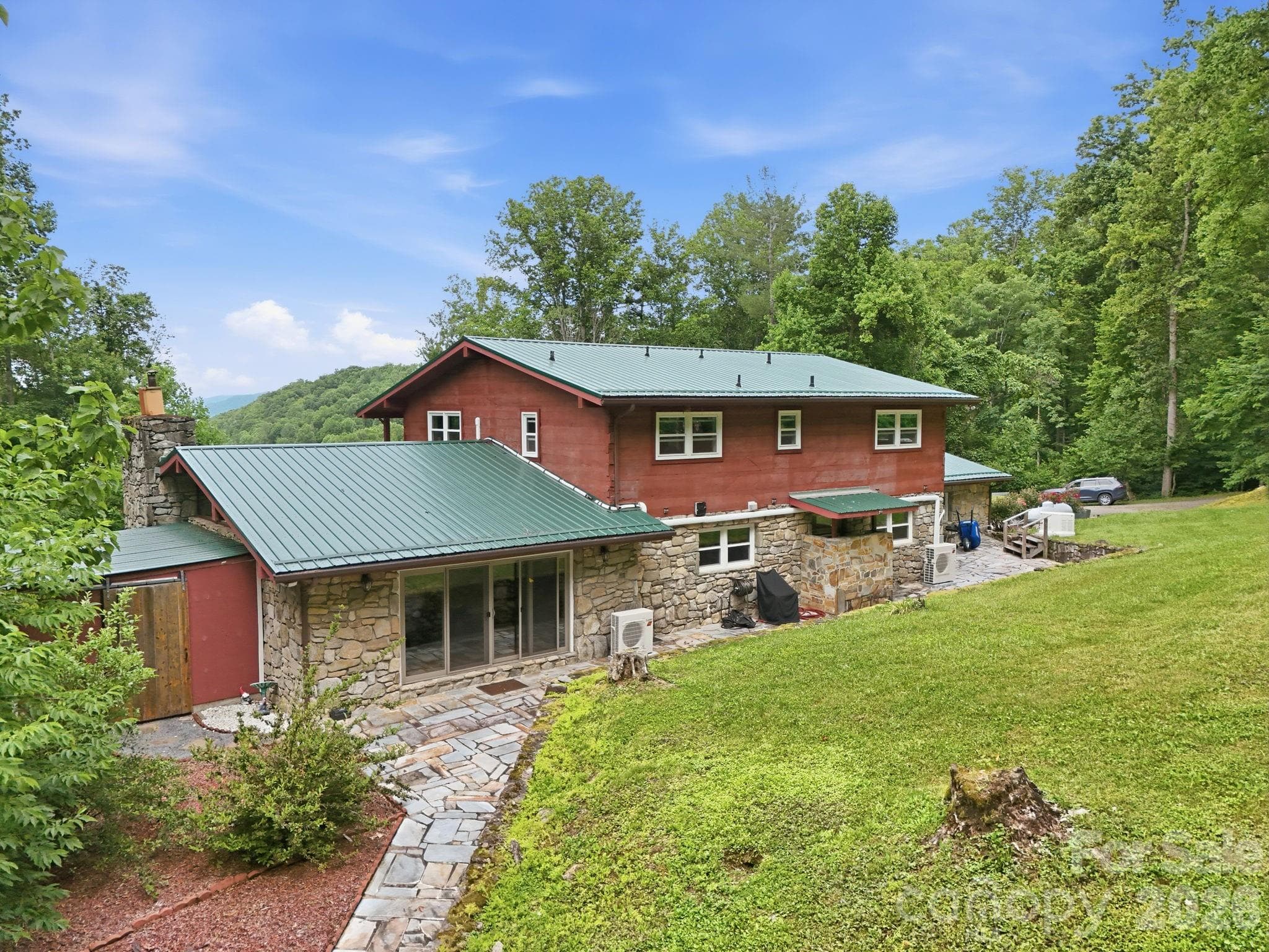 Single Family Residence at Waynesville, photo 34 of 43