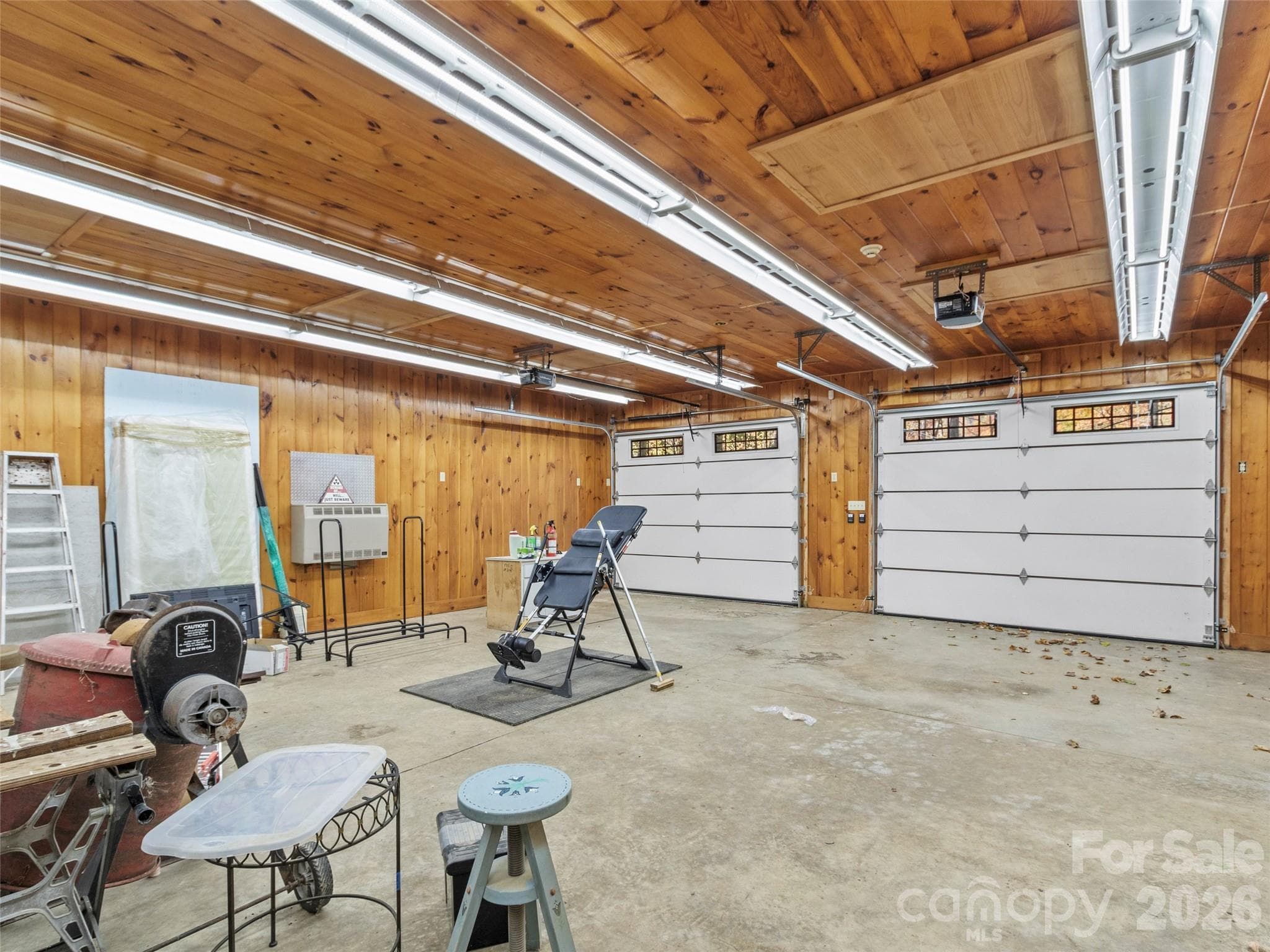 Lower Garage - 191 N Fork Road, Burnsville