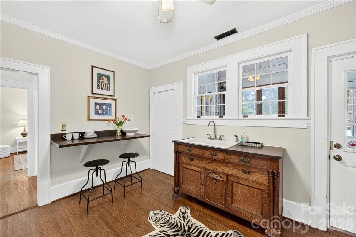 Condominium at Charlotte, photo 9 of 29