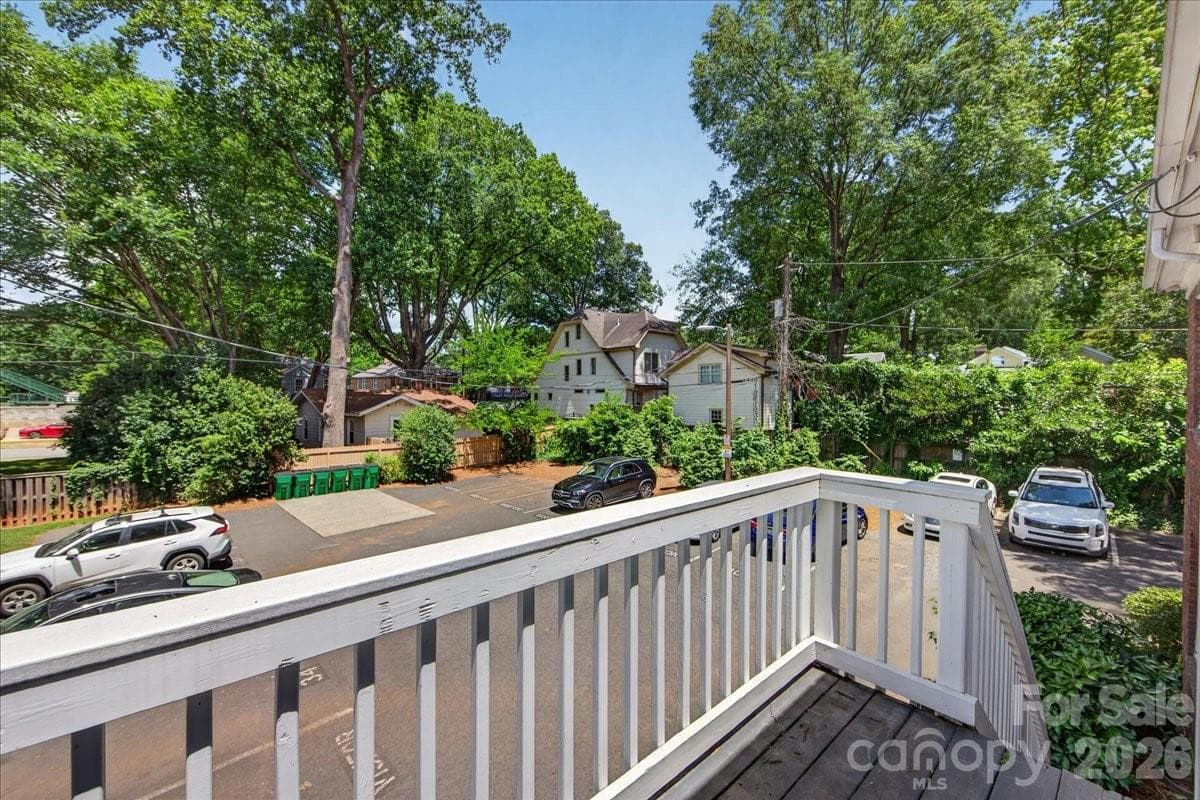 Condominium at 524 Hawthorne Lane, Charlotte, photo 15 of 23