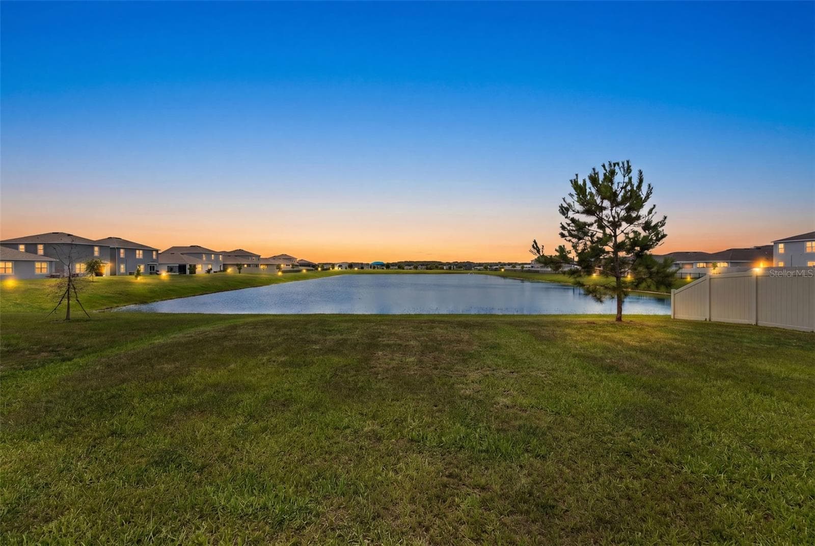 Single Family Residence at 9728 CRESCENT RAY DR, WESLEY CHAPEL, photo 5 of 68