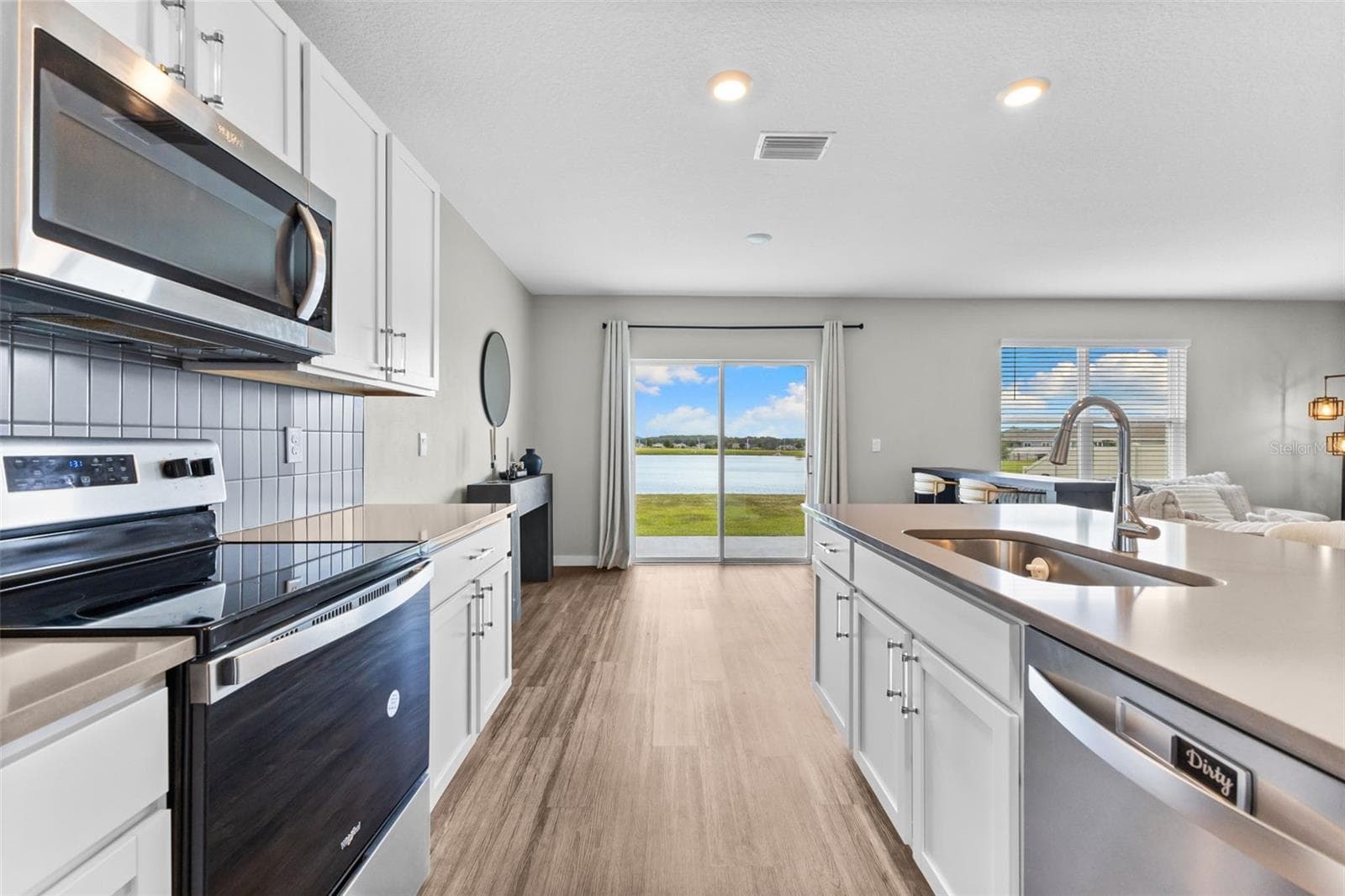Single Family Residence at 9728 CRESCENT RAY DR, WESLEY CHAPEL, photo 19 of 68