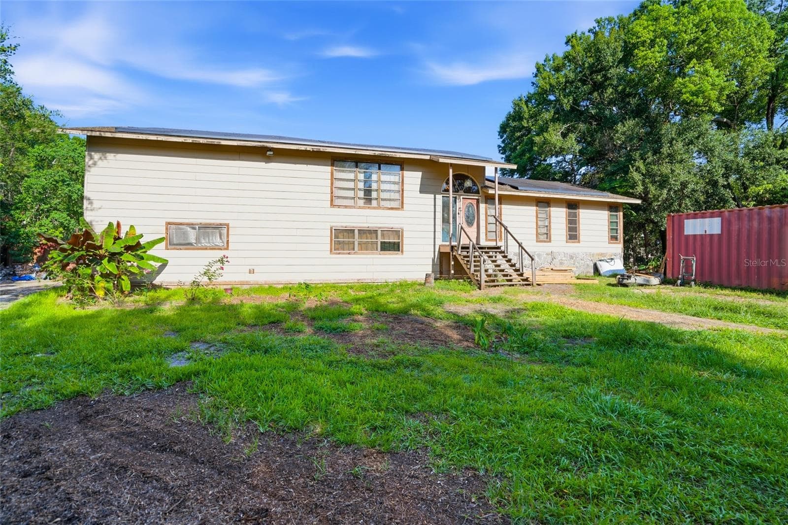 2347 BROOKSIDE DR