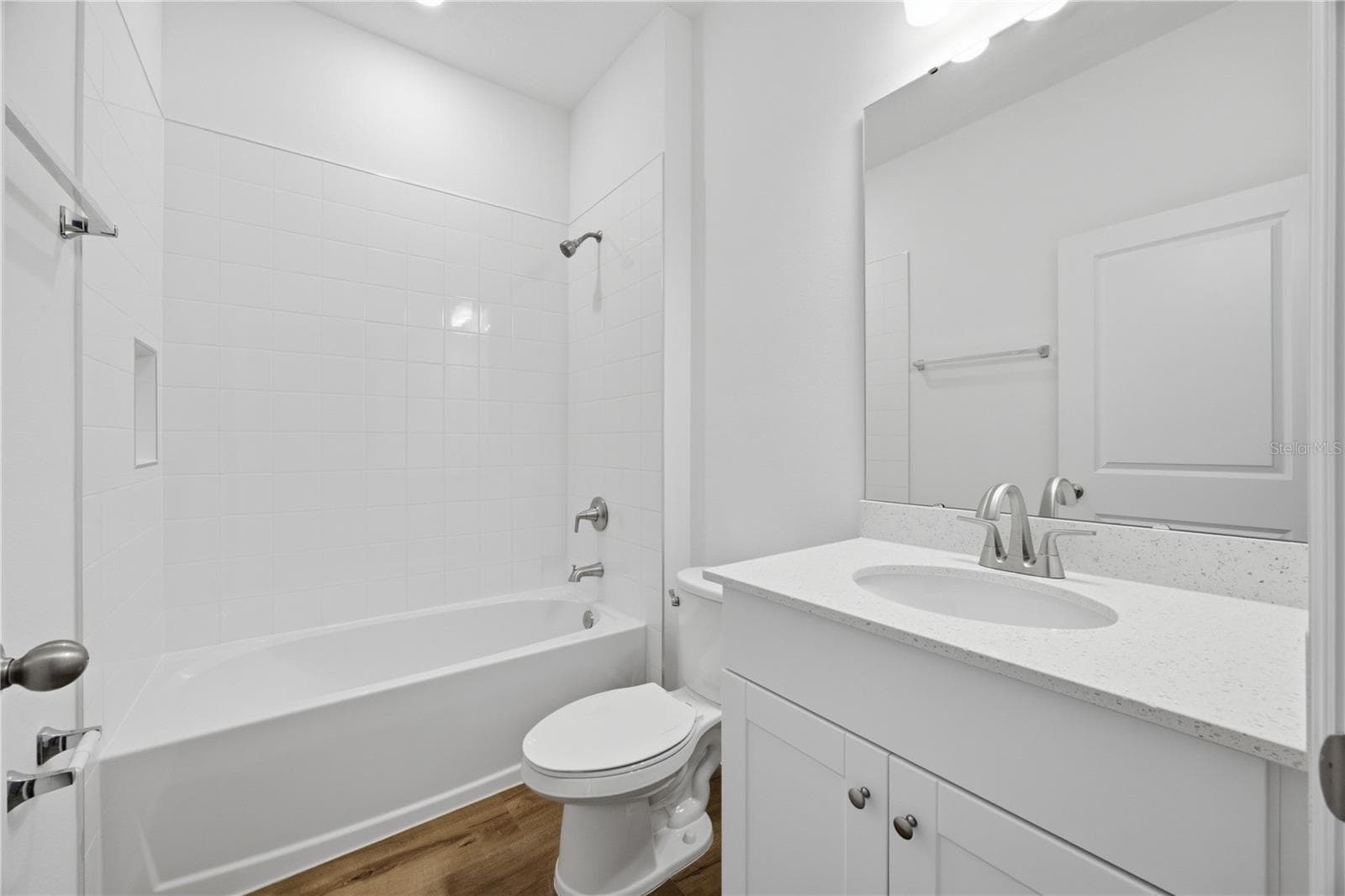 Single Family Residence at 5727 HIAWASSEE RD, LEESBURG, photo 5 of 27