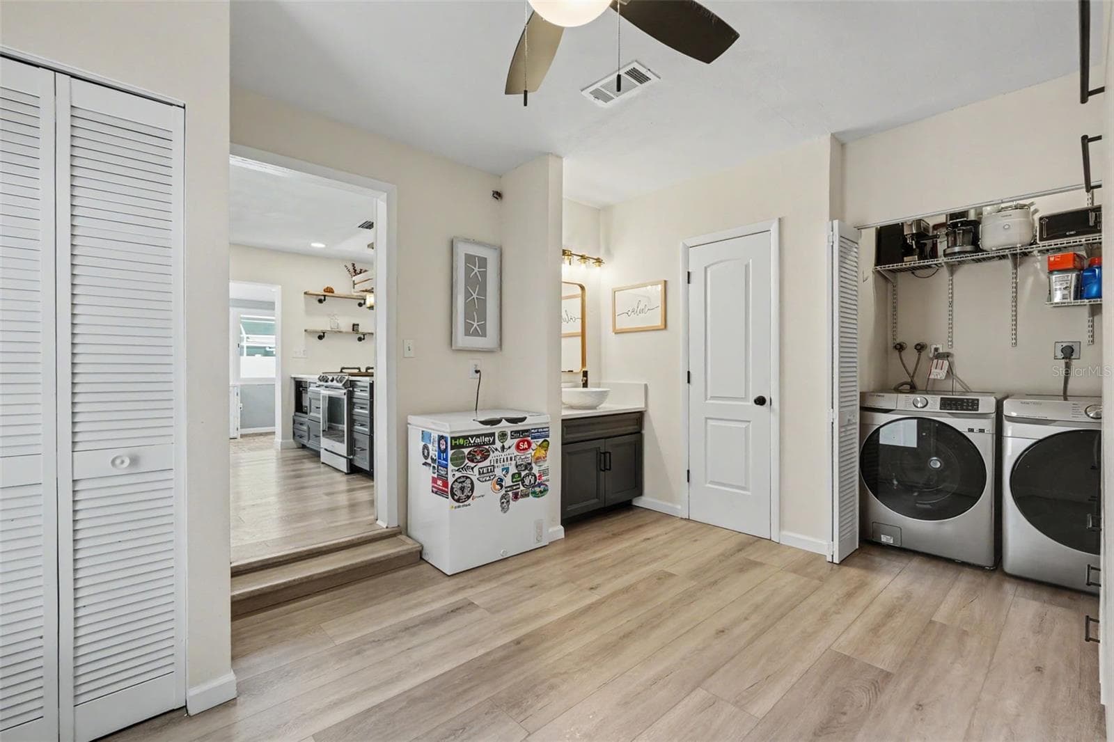 Single Family Residence at 2061 FAIR OAK DR, CLEARWATER, photo 18 of 28