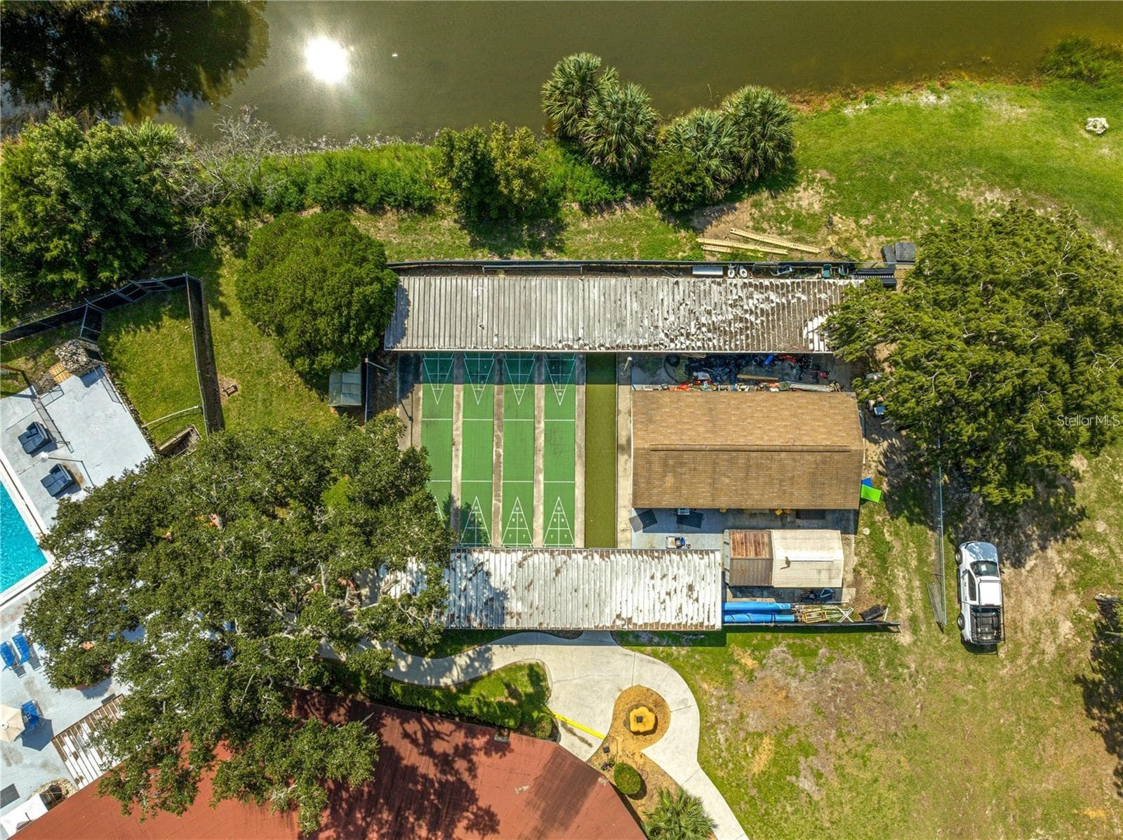 Silver Spring Shores Community Center - 1111 HICKORY RD, OCALA