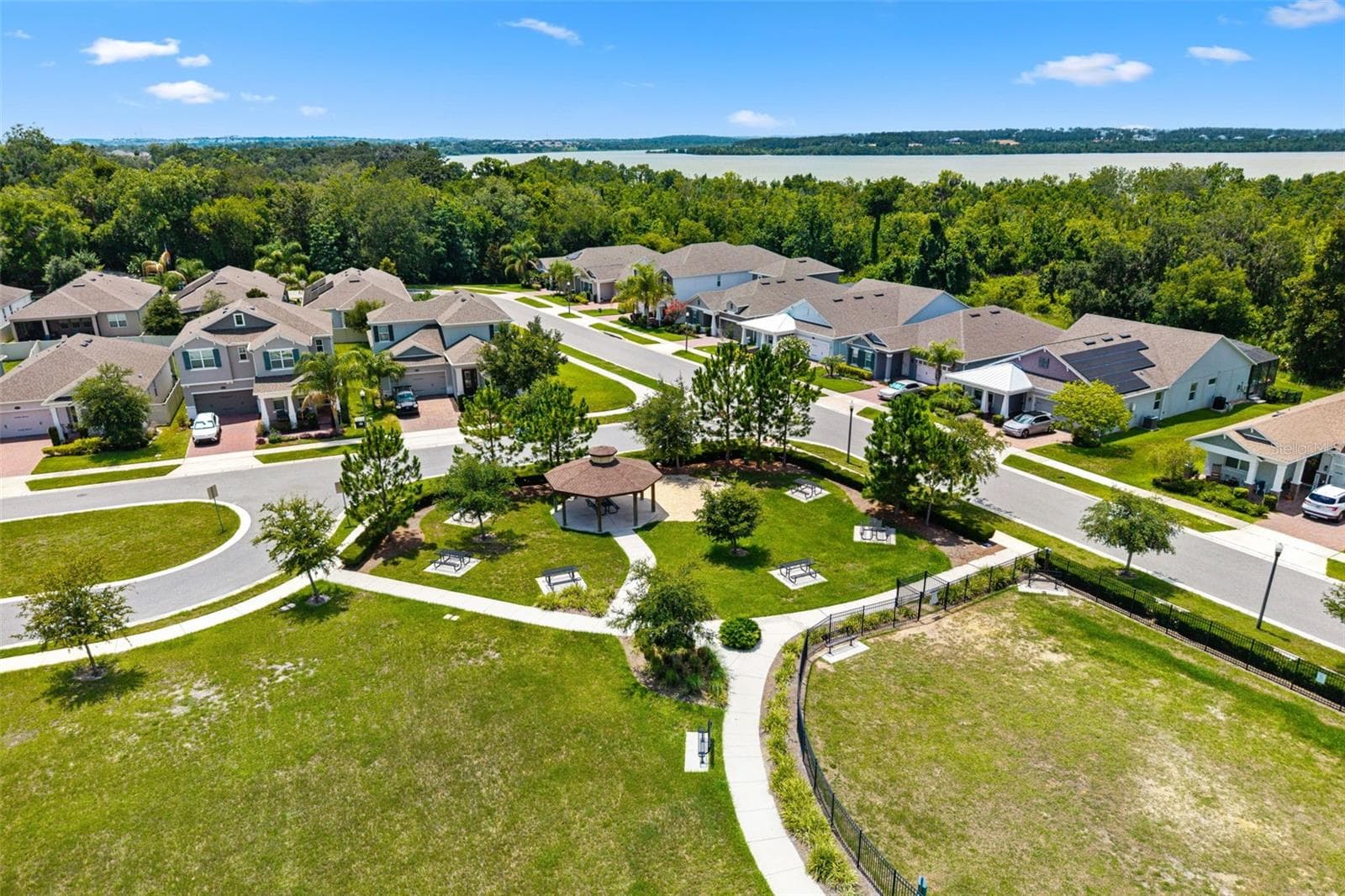 Single Family Residence at 1144 HULL ISLAND DR, WINTER GARDEN, photo 58 of 64