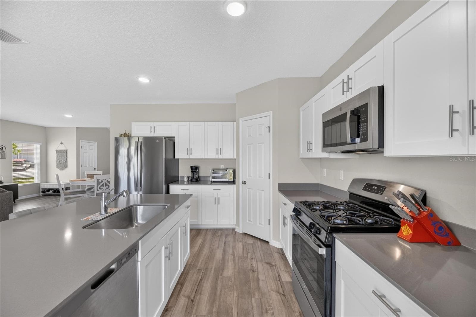 Single Family Residence at 5495 SUMMER SUNSET DR, APOLLO BEACH, photo 16 of 68