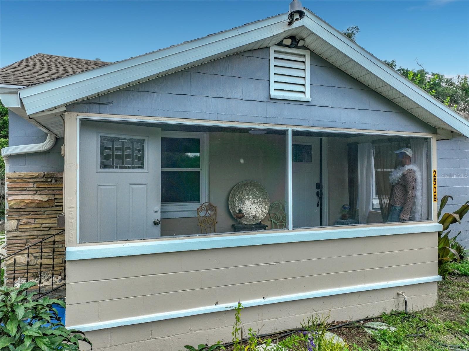 Single Family Residence at 2509 SHANNON RD, ORLANDO, photo 4 of 45