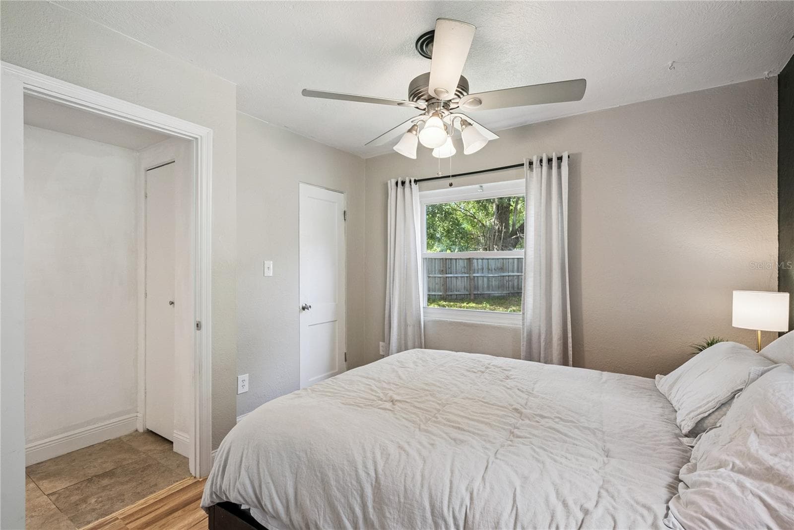Single Family Residence at 1909 FERN CIR, ORLANDO, photo 13 of 45
