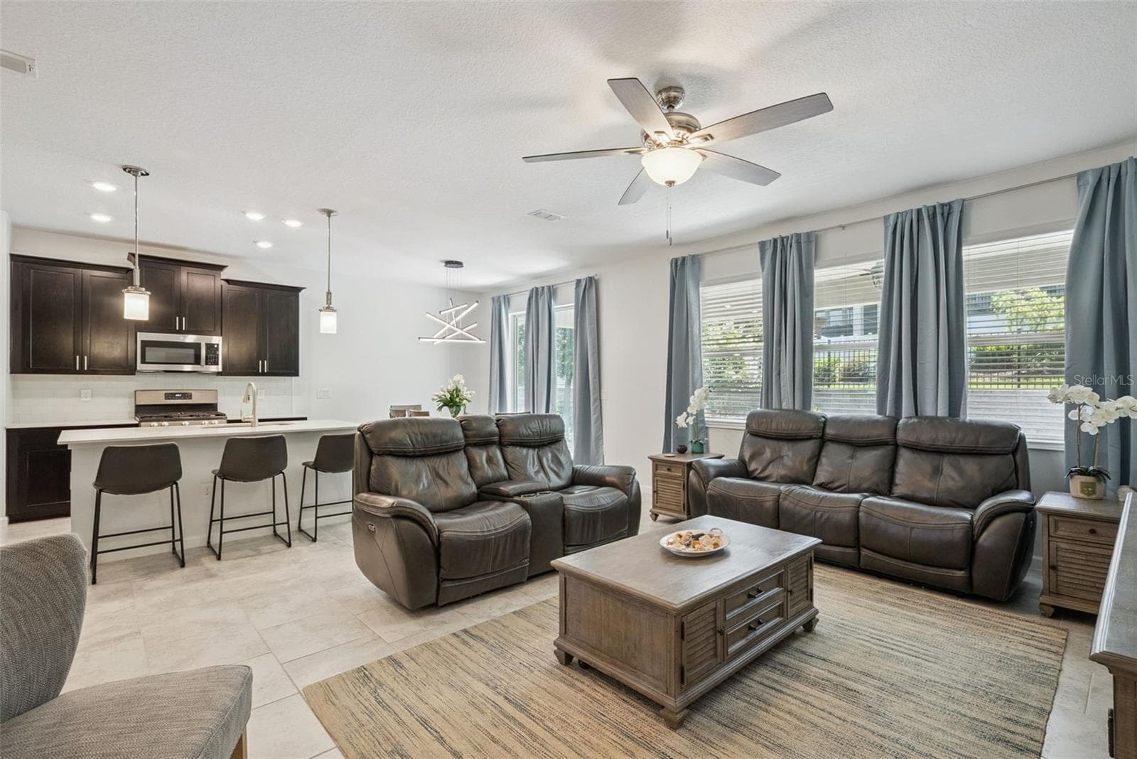 Open gathering space with natural light - 1235 DORA PARC LN, MOUNT DORA