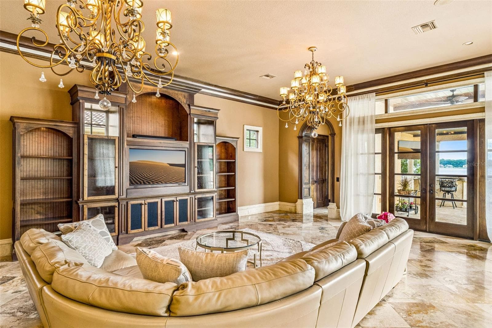 Family Room - 16619 AREZO CT, MONTVERDE