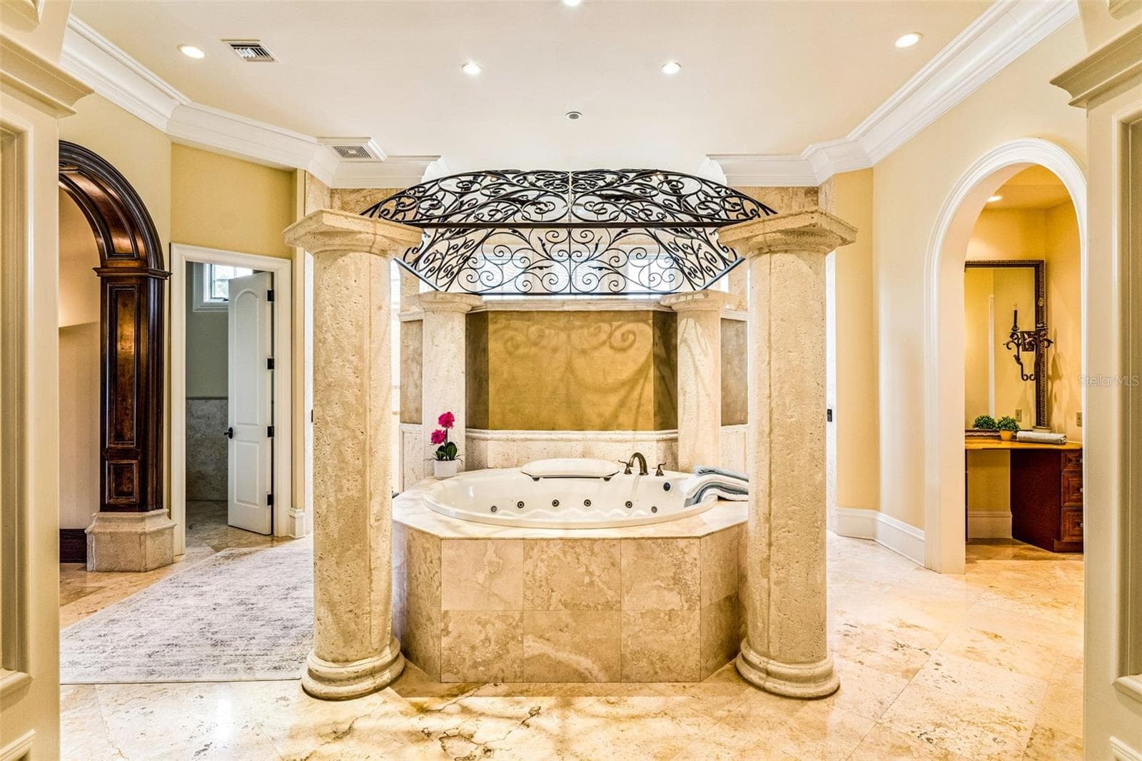 Primary Suite Bathroom - 16619 AREZO CT, MONTVERDE