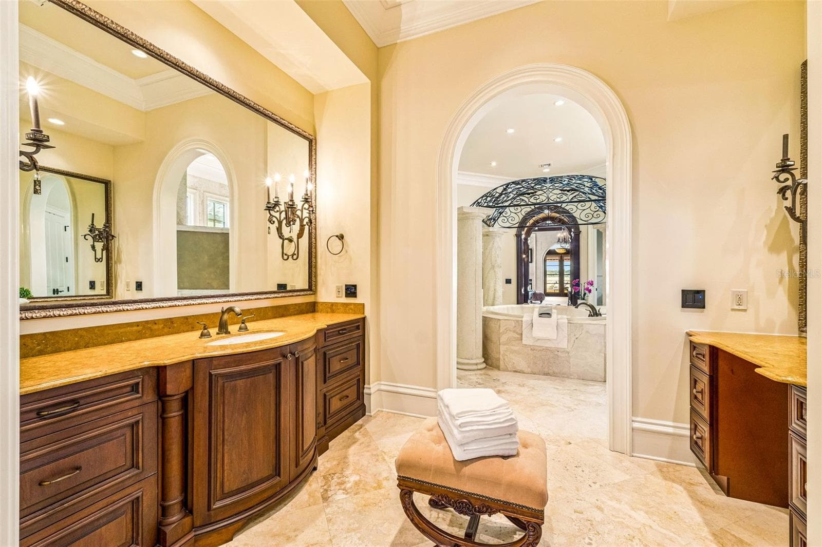 Primary Suite Bathroom with Separate Dual Sink Areas - 16619 AREZO CT, MONTVERDE