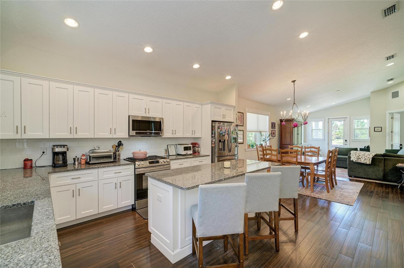 Single Family Residence at 632 VIRGINIA DR, BRADENTON, photo 20 of 57