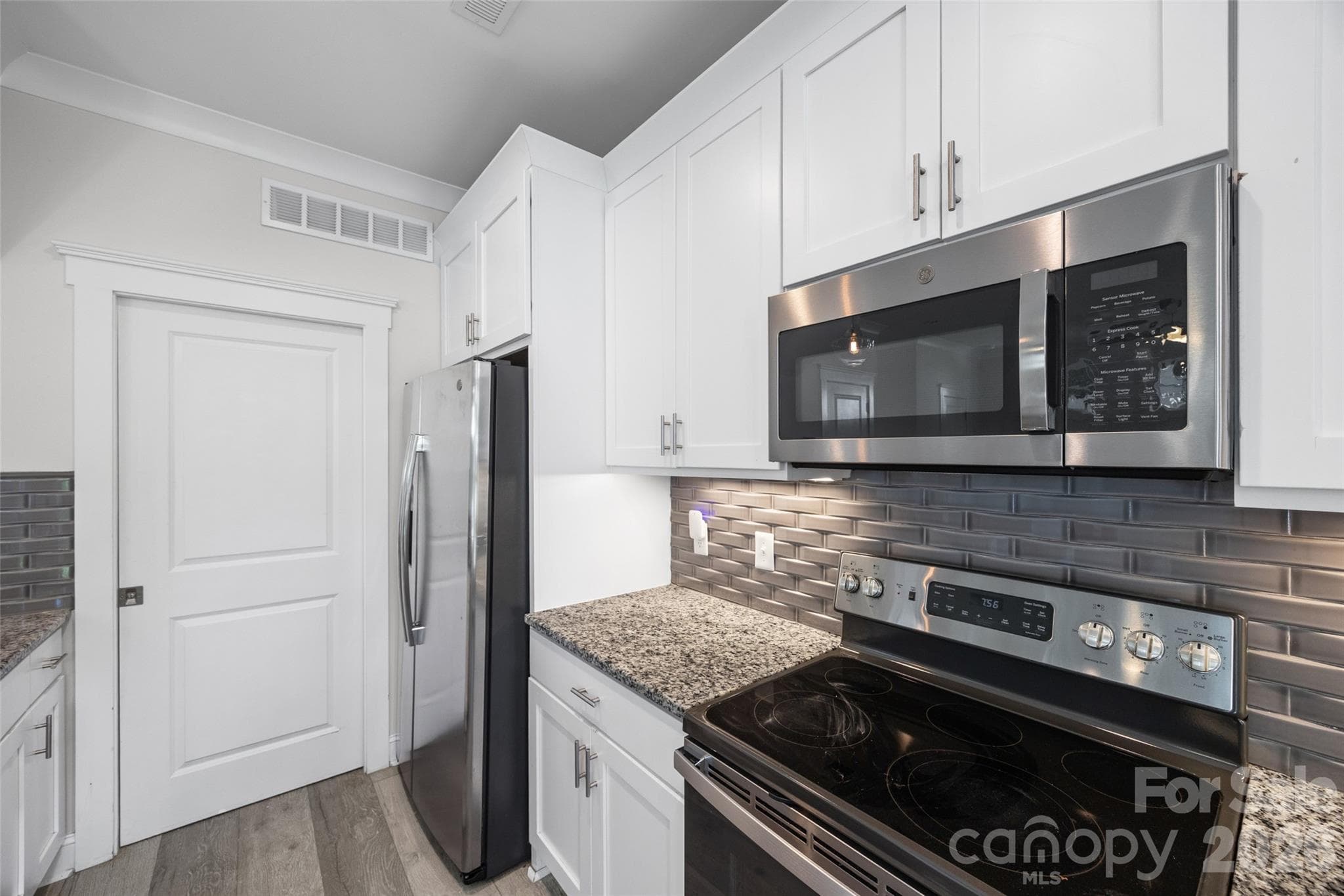 Single Family Residence at Charlotte, photo 11 of 42