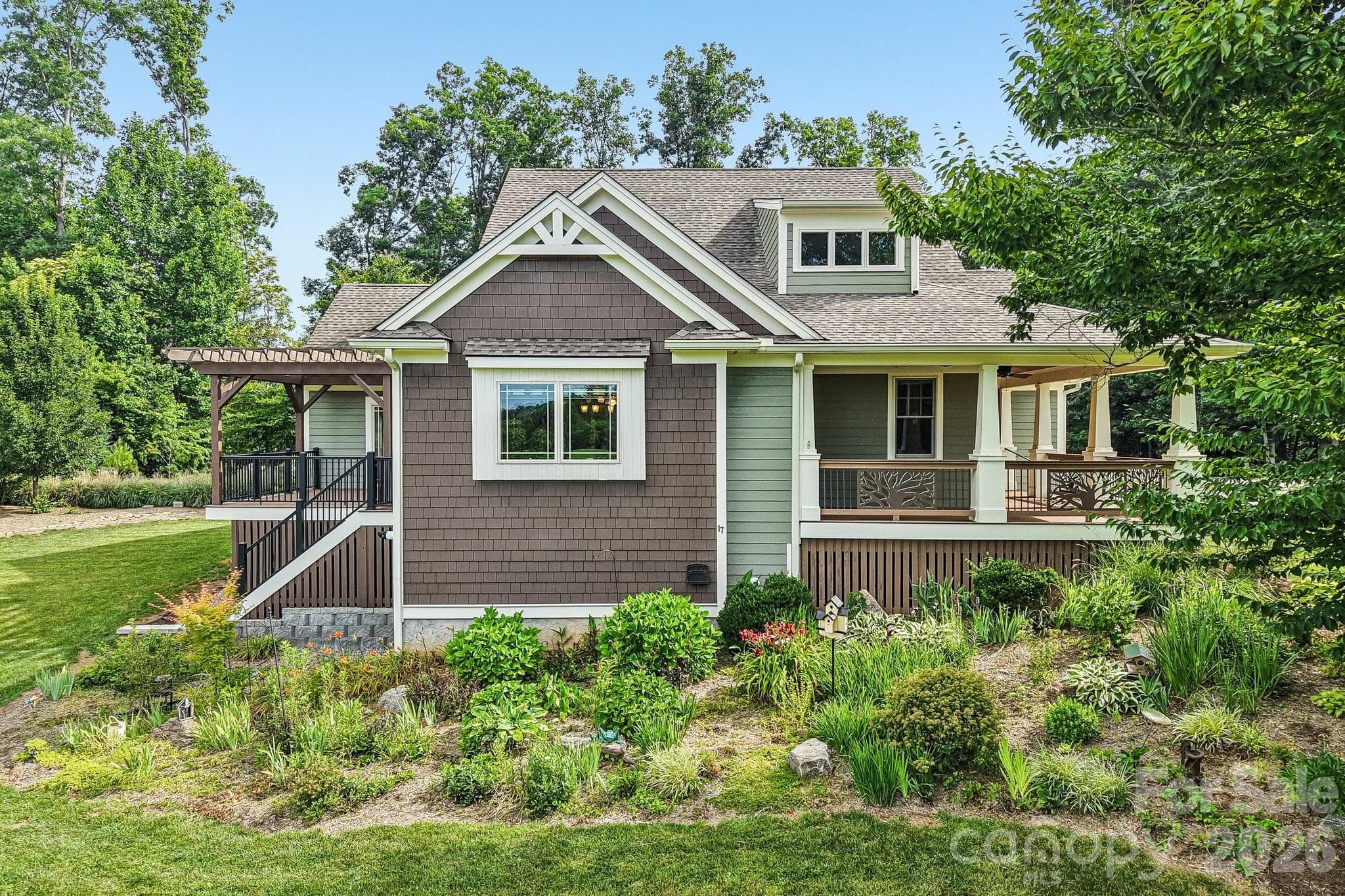 Single Family Residence at 17 Hamilton Woods Lane, Etowah, photo 4 of 47
