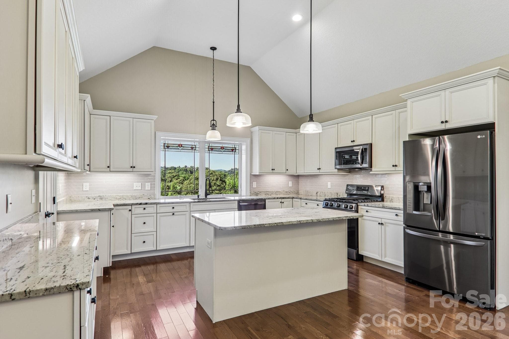 Single Family Residence at 17 Hamilton Woods Lane, Etowah, photo 14 of 47