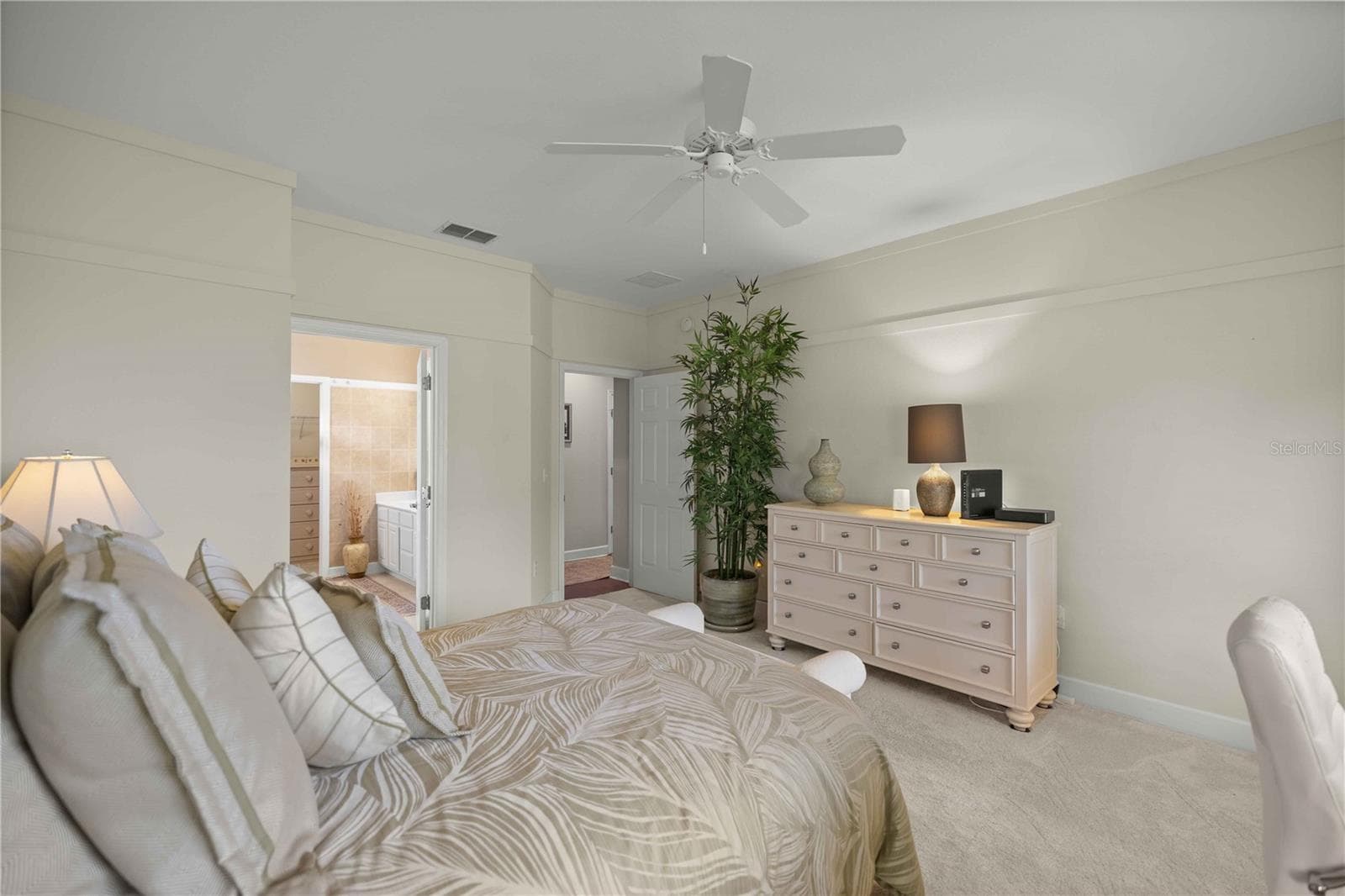 Single Family Residence at 13260 SE 92ND COURT RD, SUMMERFIELD, photo 20 of 76