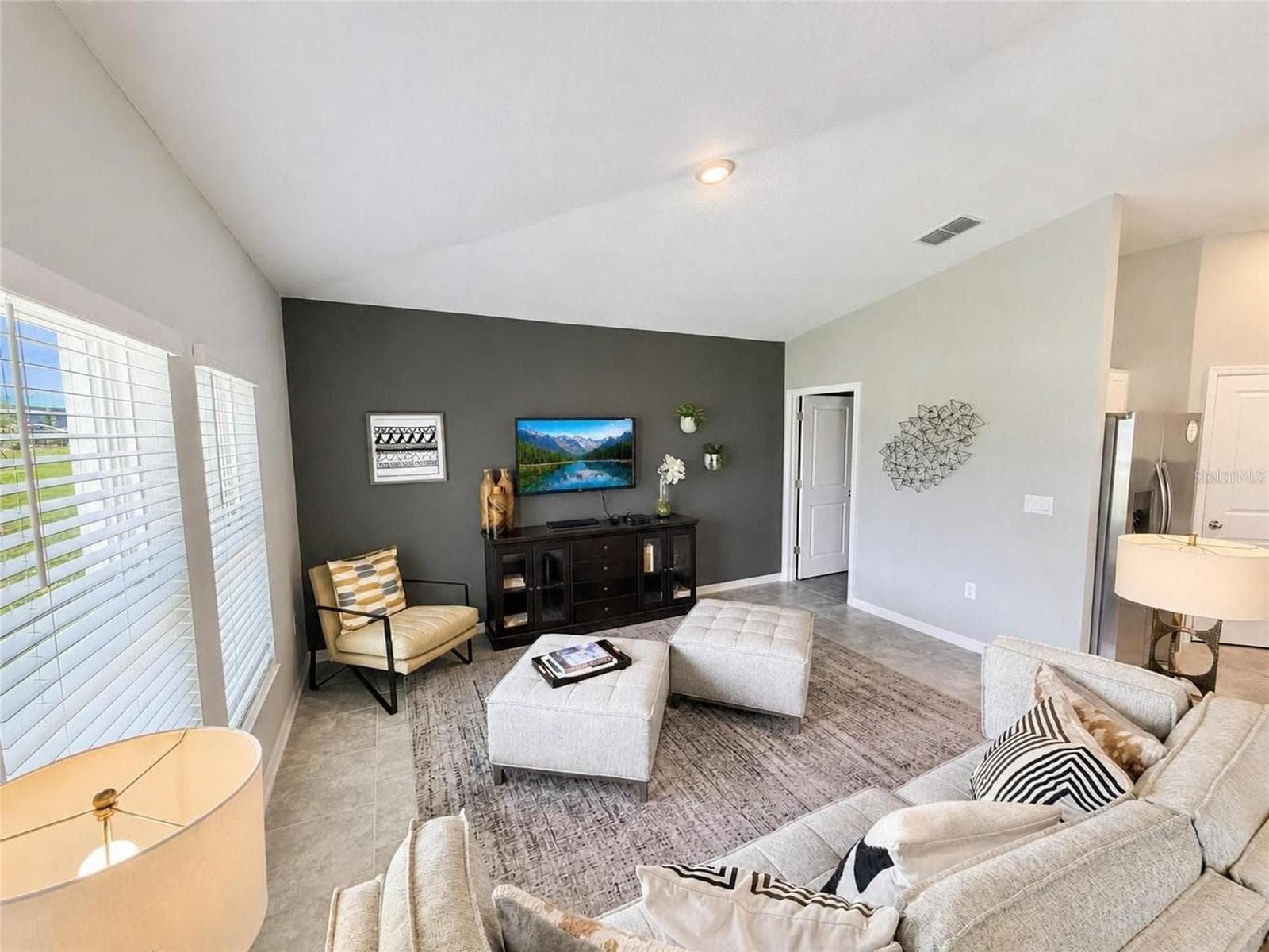 Family Room - 1104 TYLER LOOP, WINTER HAVEN