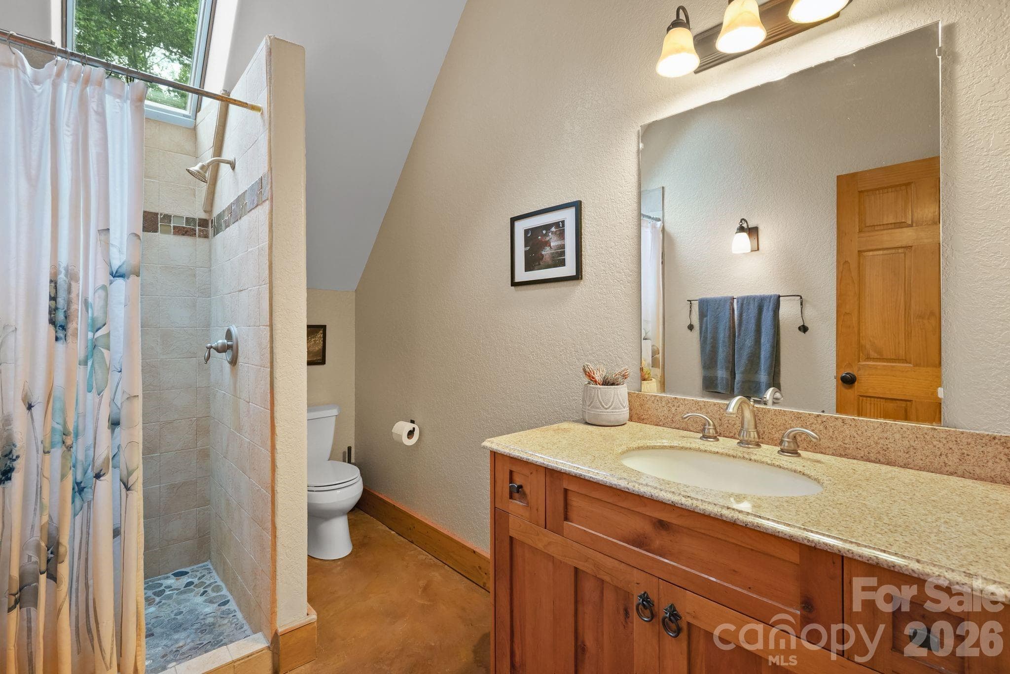 upstairs bath - 24 Merriwood Trail, Arden