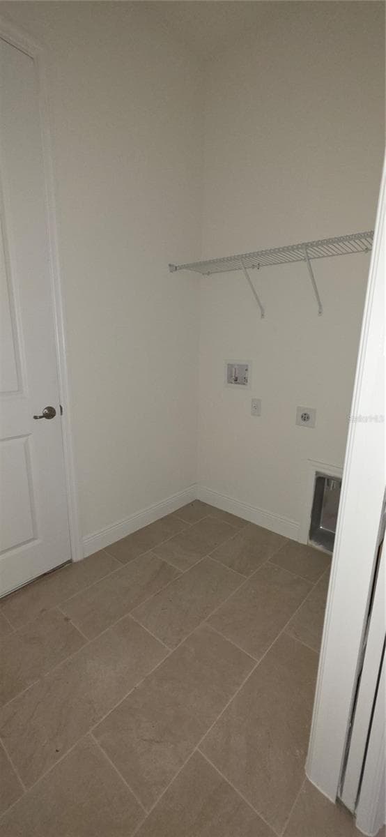 Single Family Residence at 1569 9TH AVE, DELAND, photo 13 of 43