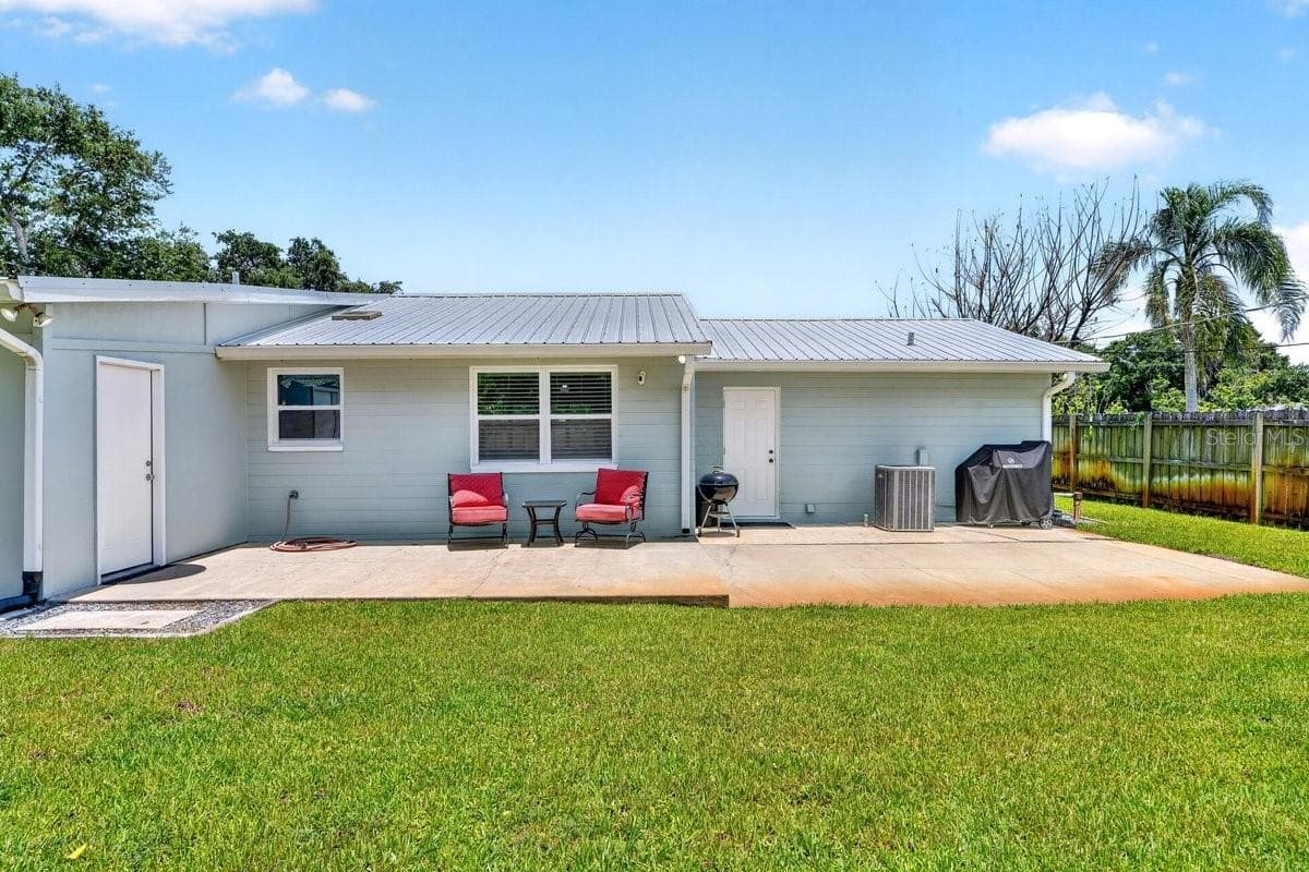 Single Family Residence at 2334 CITRUS AVE, SOUTH DAYTONA, photo 9 of 56