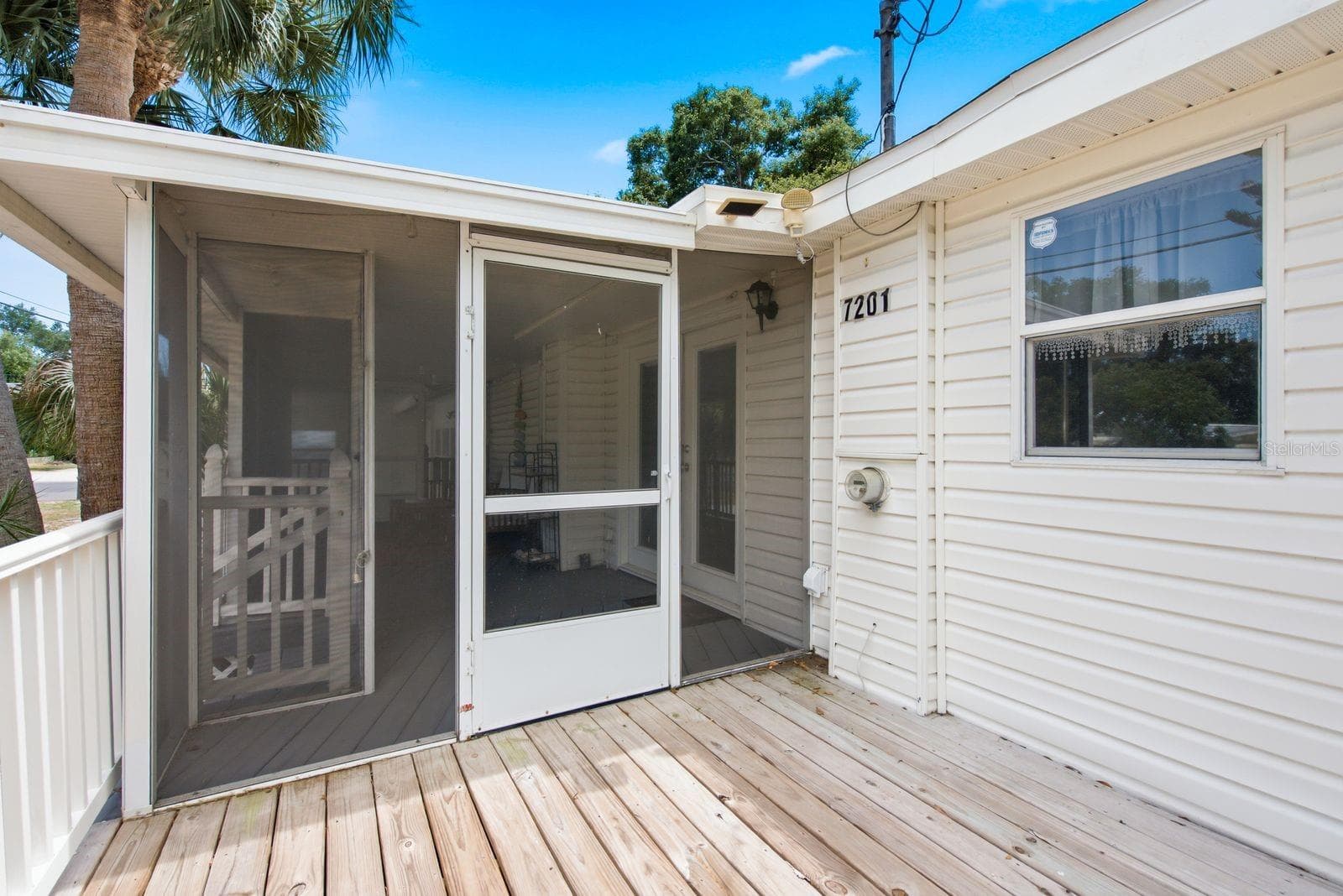Single Family Residence at 7201 5TH AVE N, ST PETERSBURG, photo 4 of 39