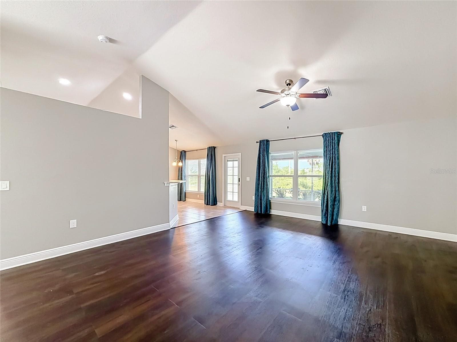 Living room - 1741 SHEVLIN ST, NORTH PORT