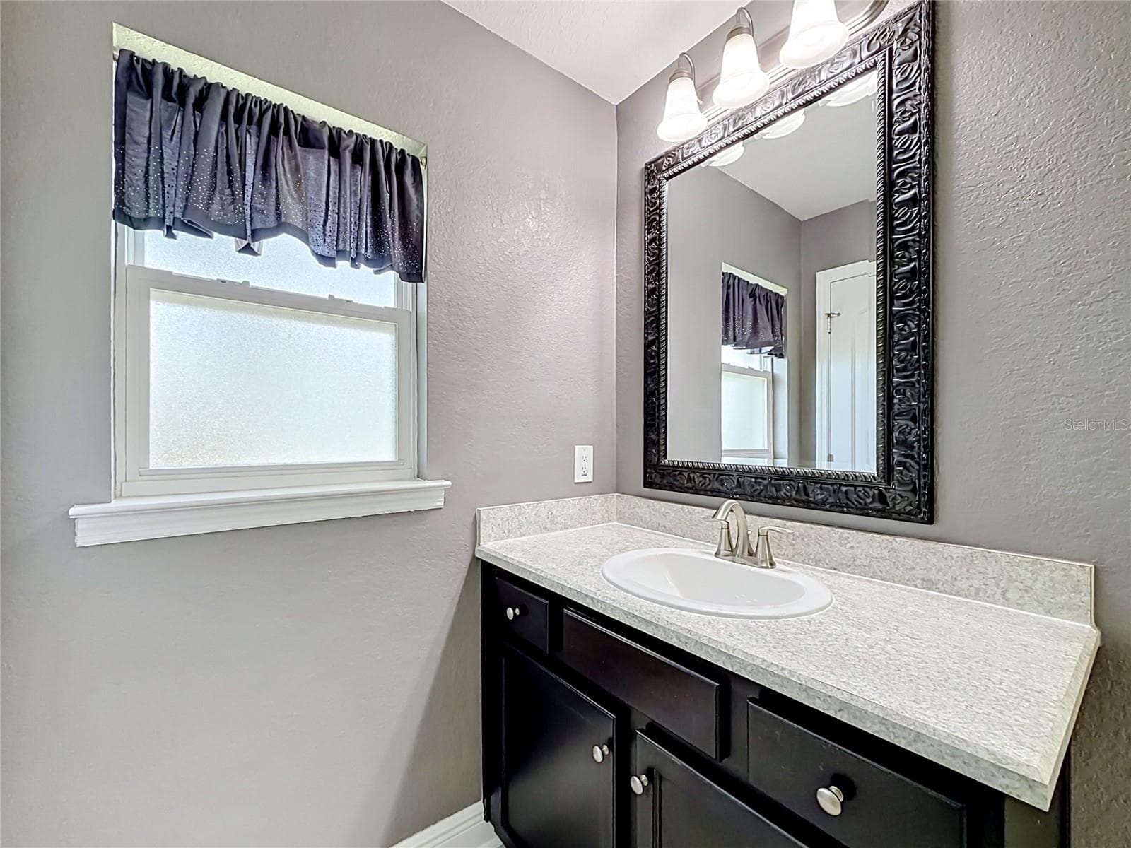 Master Bathroom - 1741 SHEVLIN ST, NORTH PORT