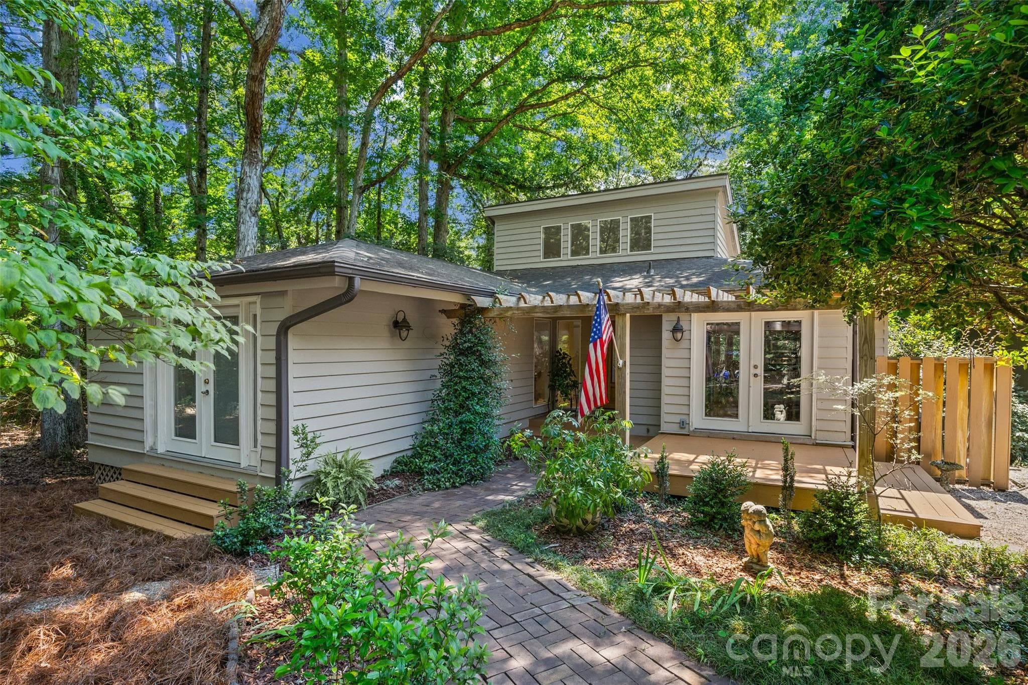 2 Five Oaks Lane