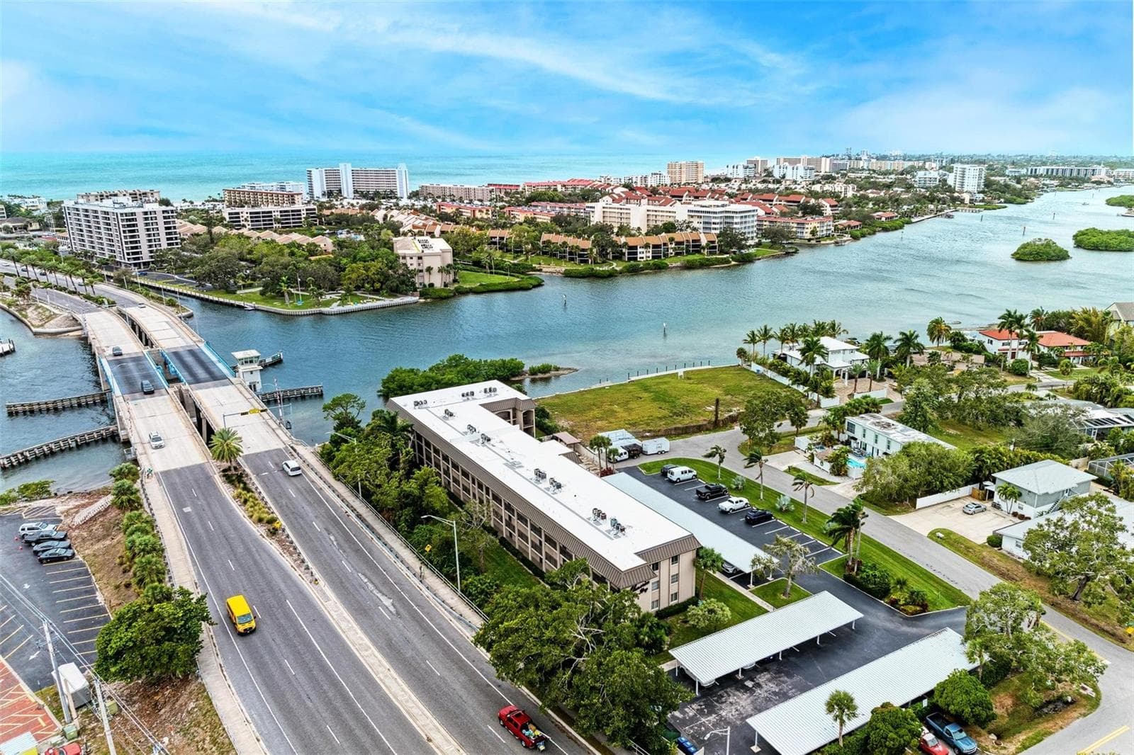 Condominium at 6470 HOLLYWOOD BLVD #307, SARASOTA, photo 41 of 44