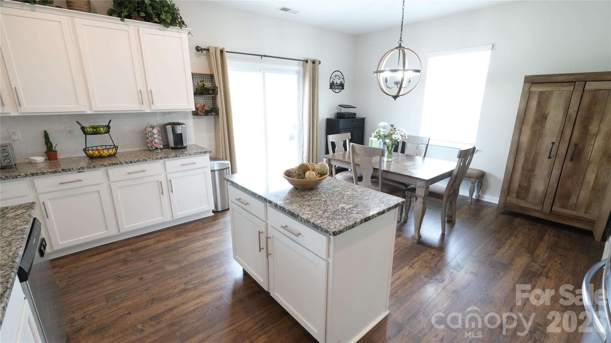 Single Family Residence at 7032 Branch Fork Road, Charlotte, photo 19 of 40