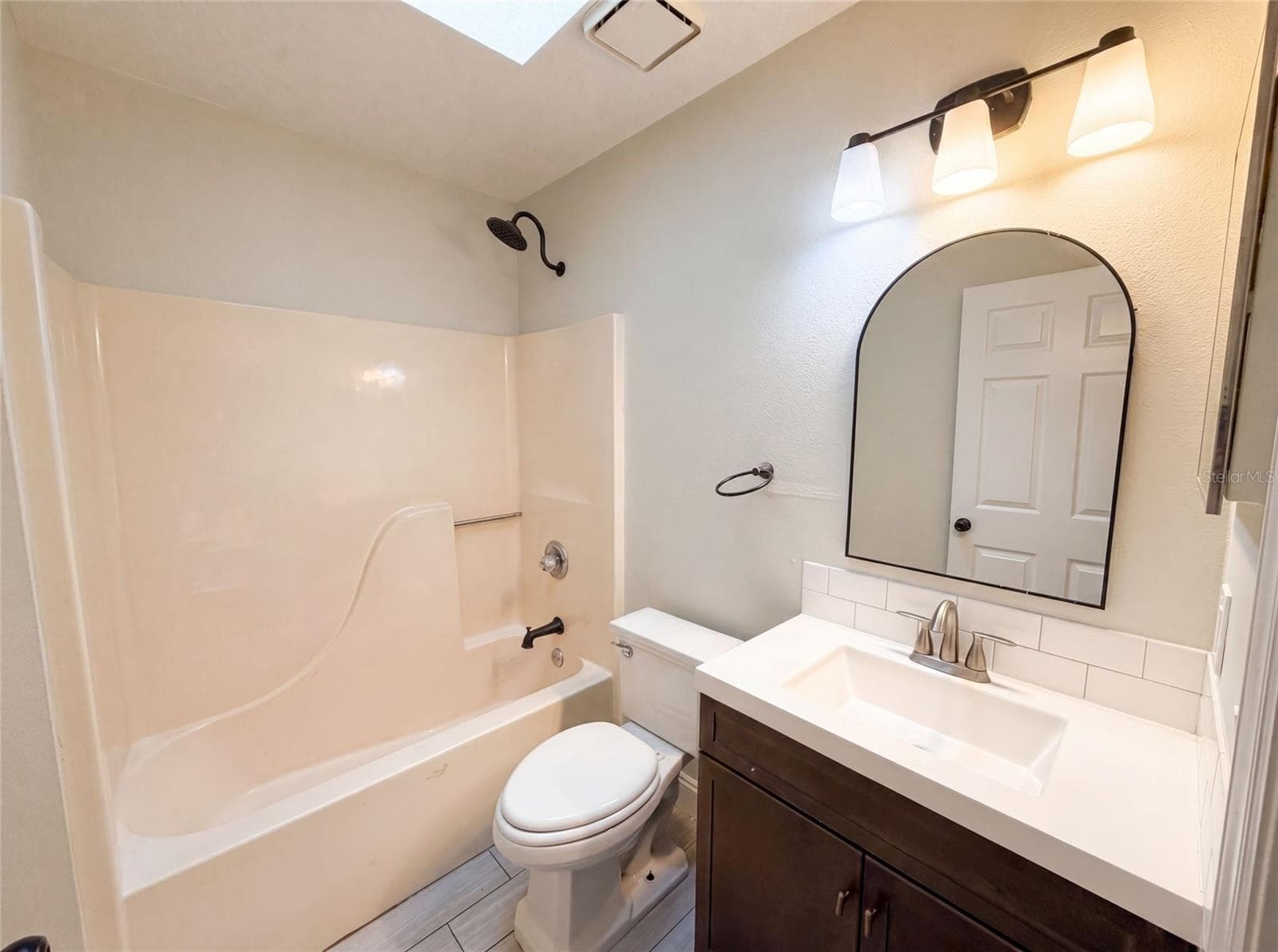 Single Family Residence at 546 PENNS NECK DR, DELAND, photo 14 of 19
