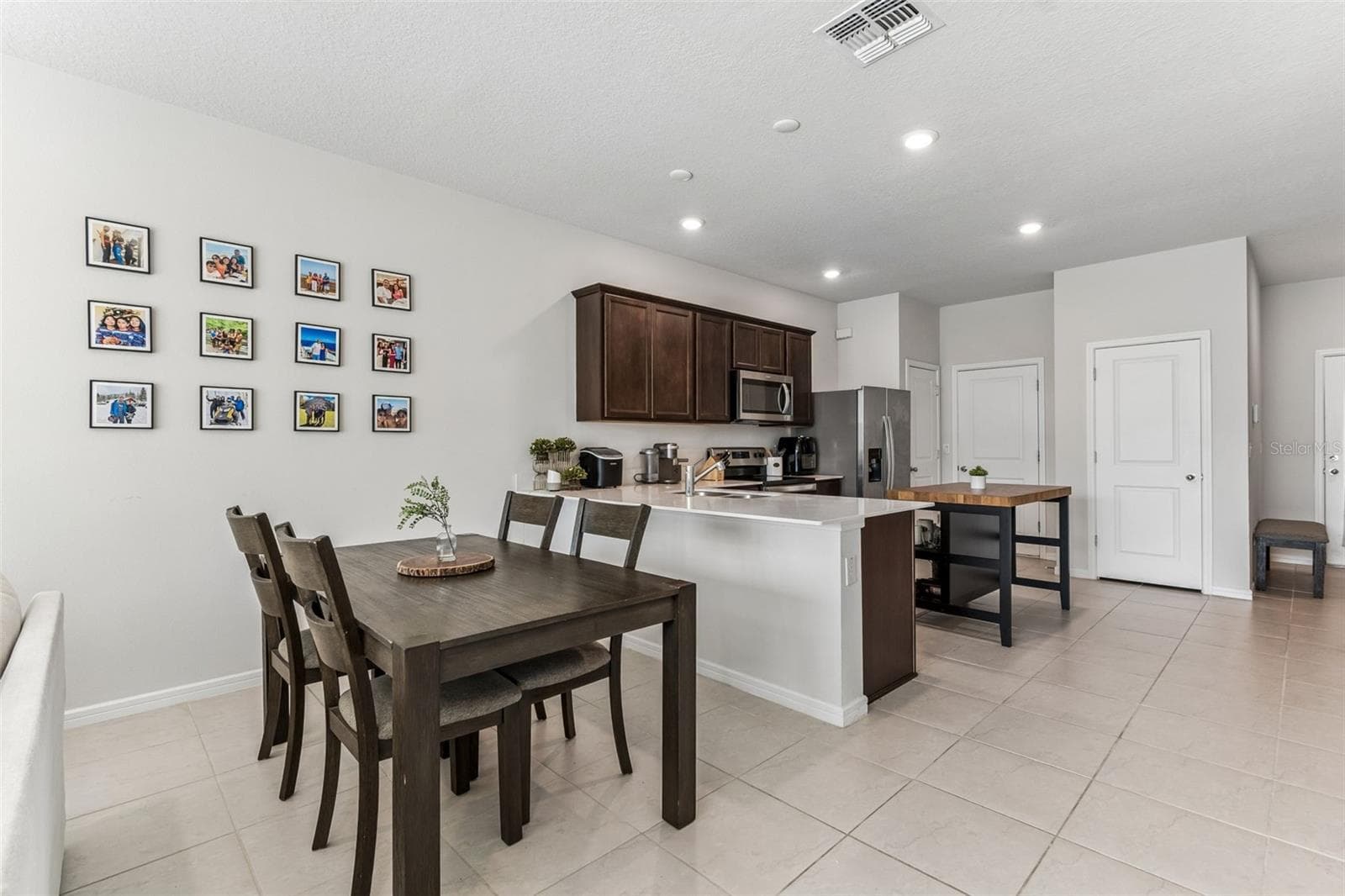 Townhouse at 31357 AMBERVIEW BND, WESLEY CHAPEL, photo 11 of 65