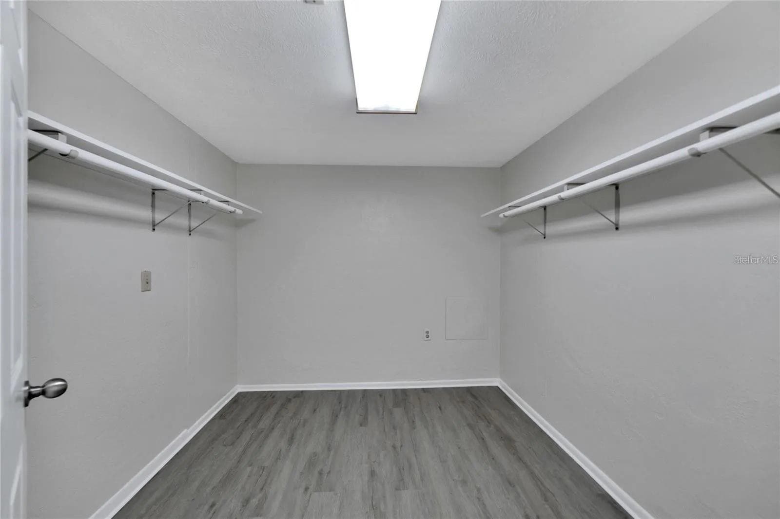 Single Family Residence at 9307 RIVER COVE DR, RIVERVIEW, photo 57 of 85