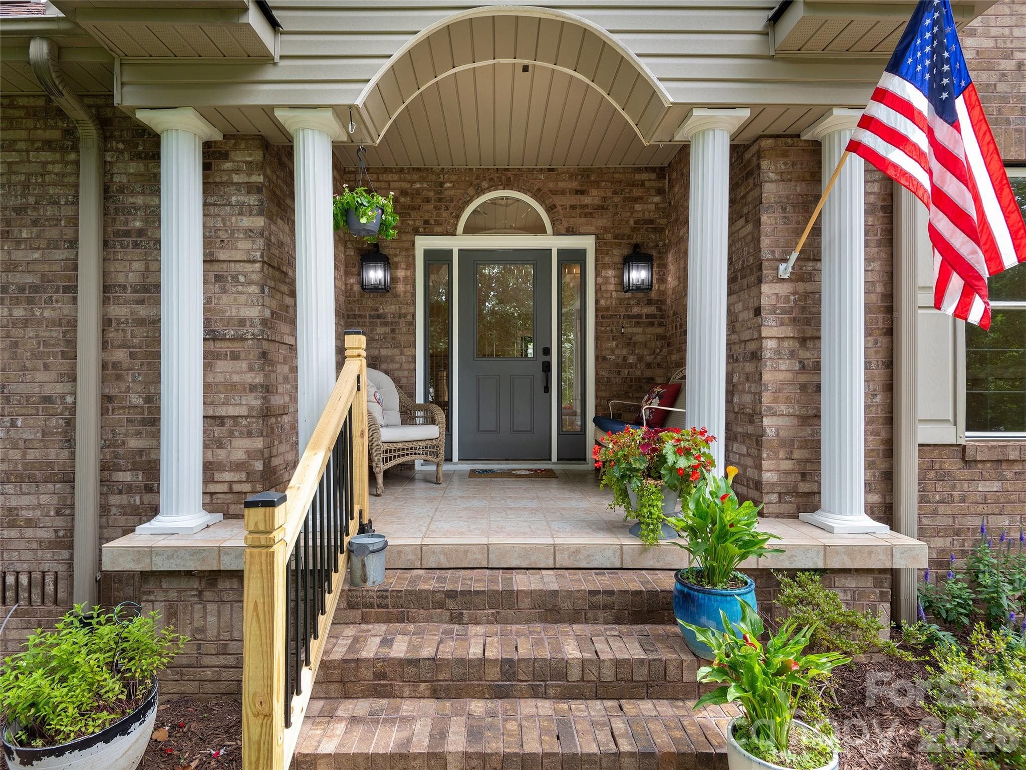 Single Family Residence at Hendersonville, photo 3 of 36