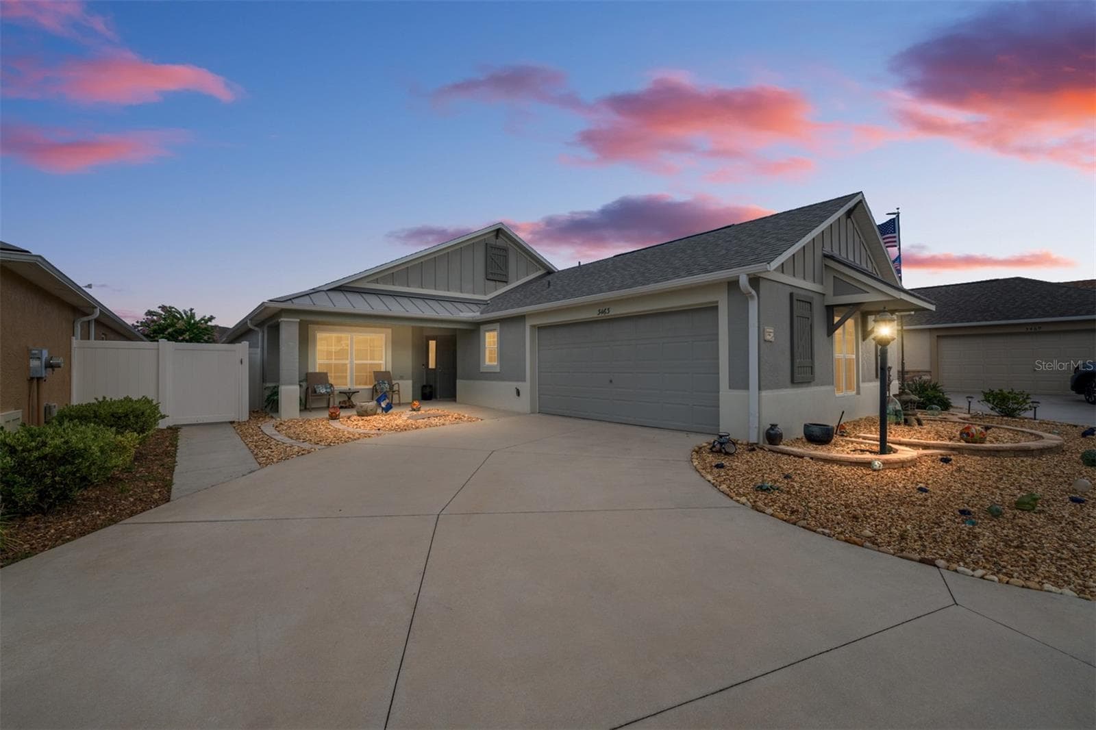 3463 LEELANAU CT